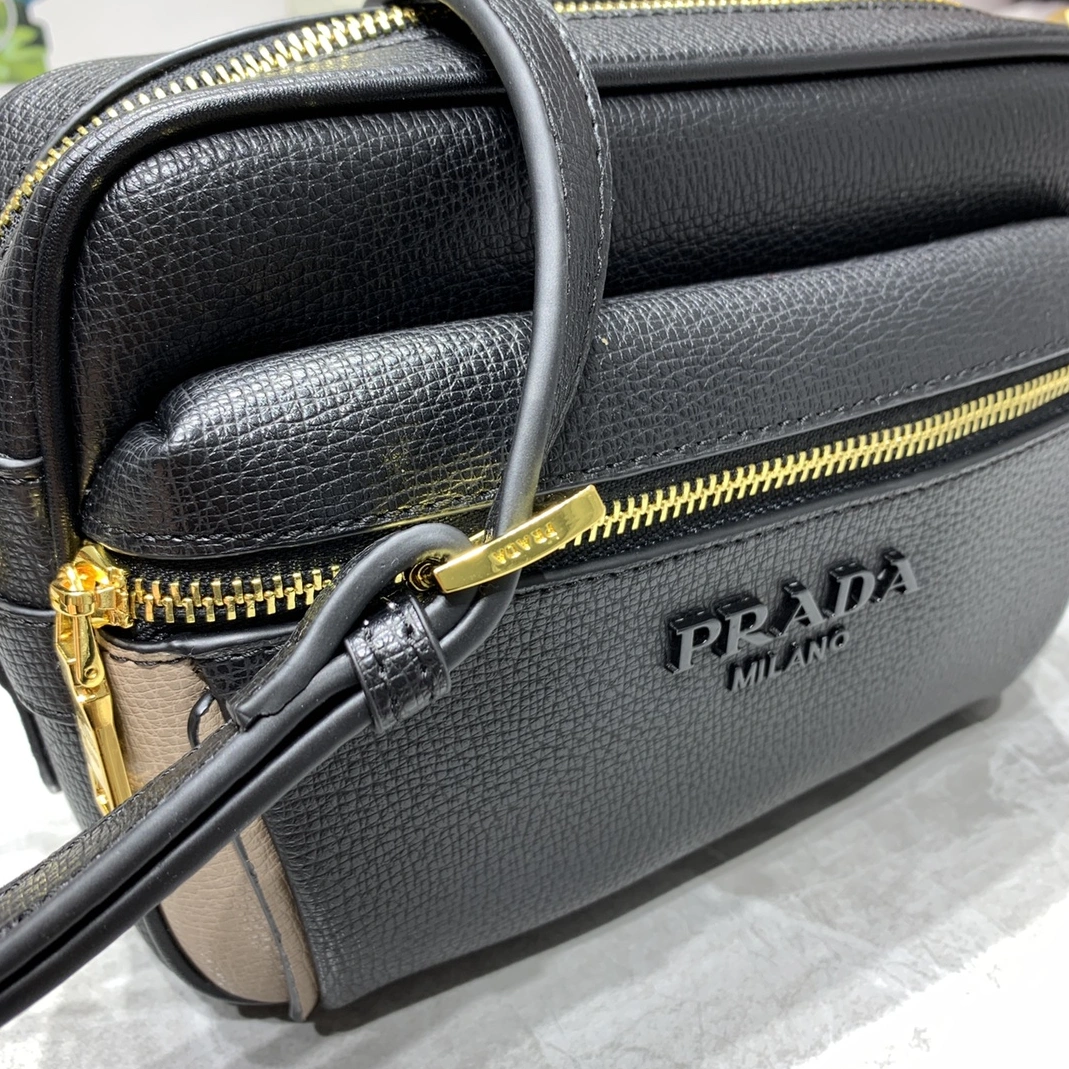 Prada AAA Quality Messenger Bags For Women GoodFit 9891