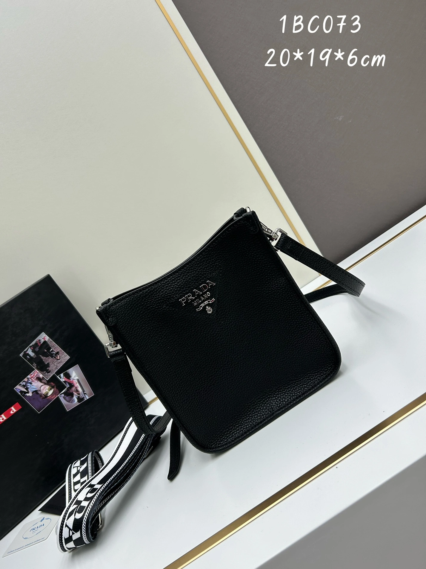 Prada AAA Quality Messenger Bags For Women Lightweight 6289