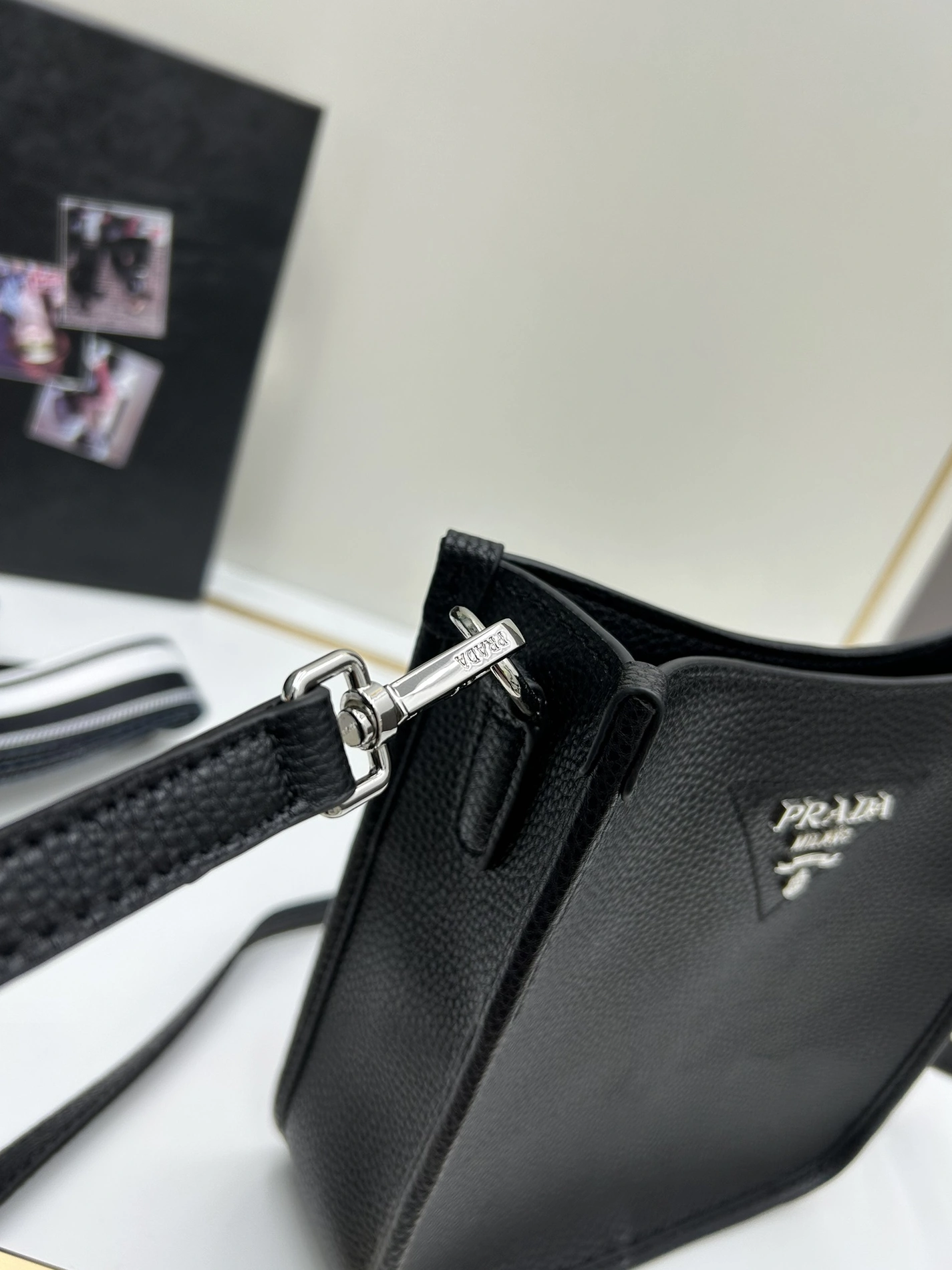 Prada AAA Quality Messenger Bags For Women Lightweight 6289