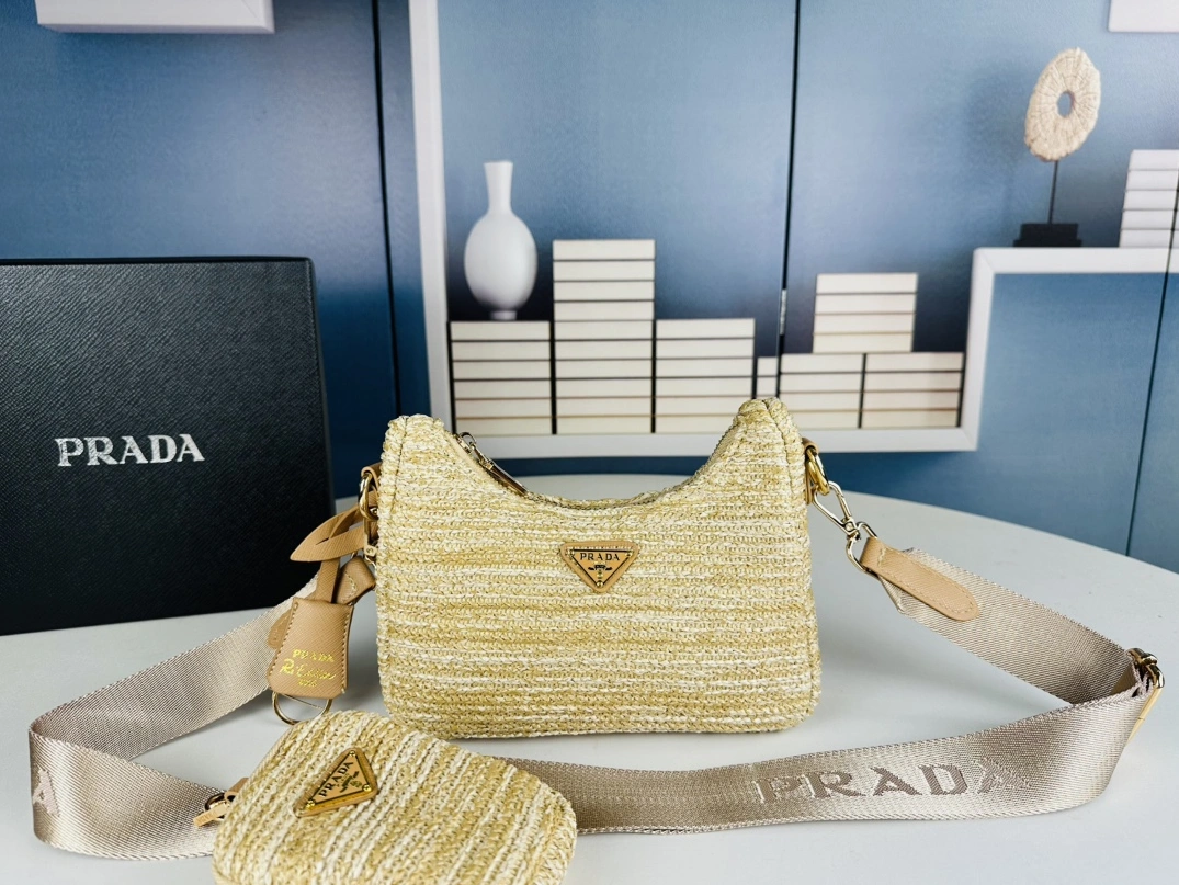 Prada AAA Quality Messenger Bags For Women Modern 9165