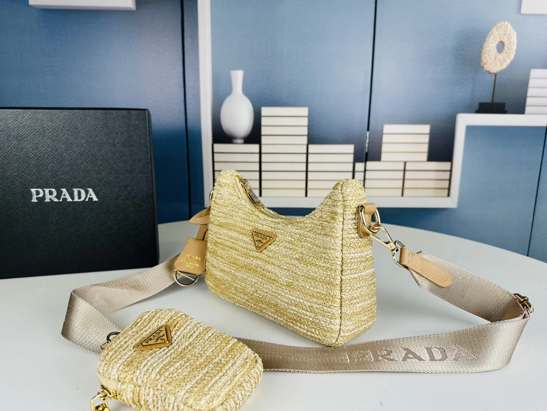 Prada AAA Quality Messenger Bags For Women Modern 9165