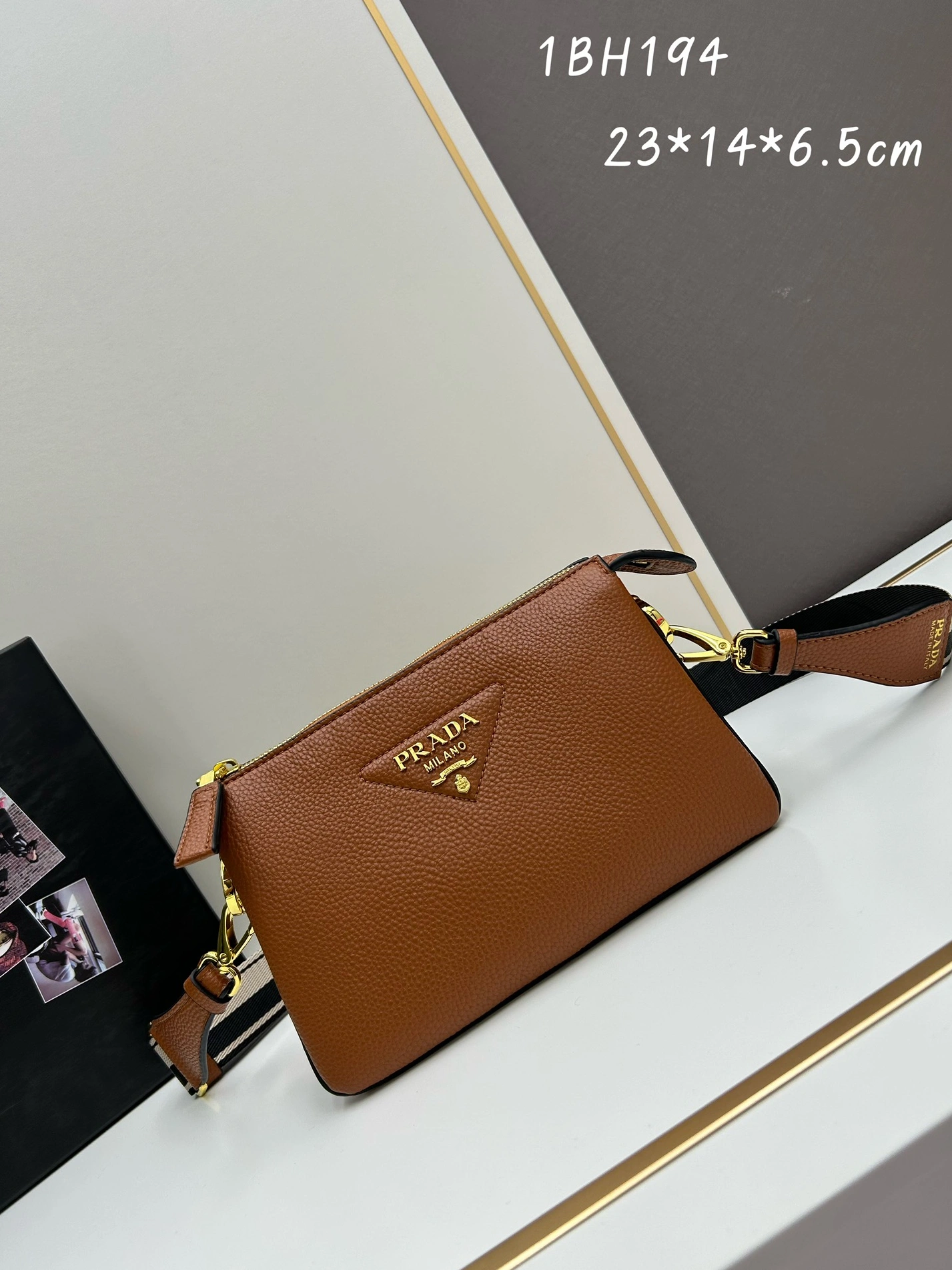 Prada AAA Quality Messenger Bags For Women NewStyle 591