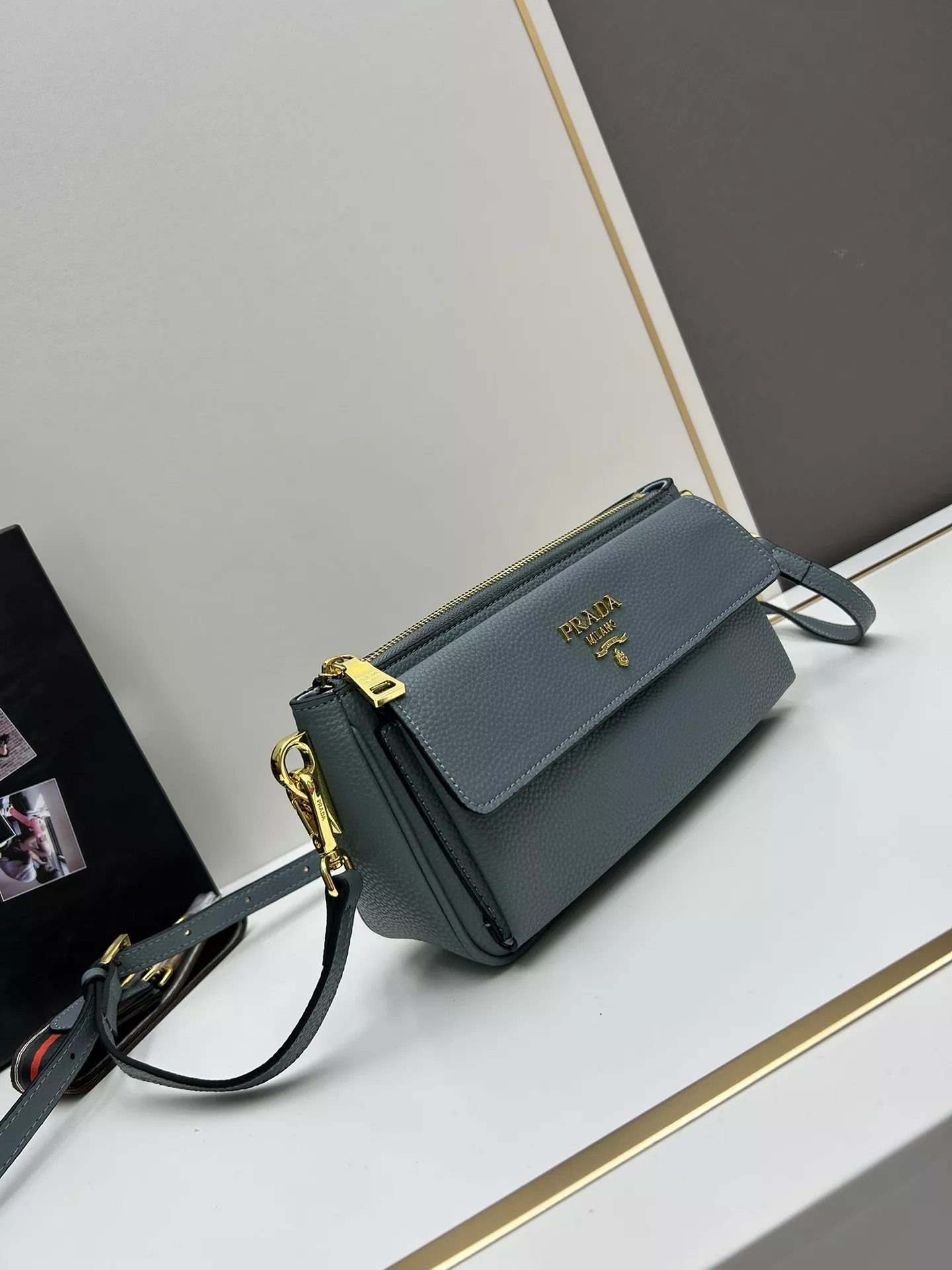 Prada AAA Quality Messenger Bags For Women NewStyle 7135