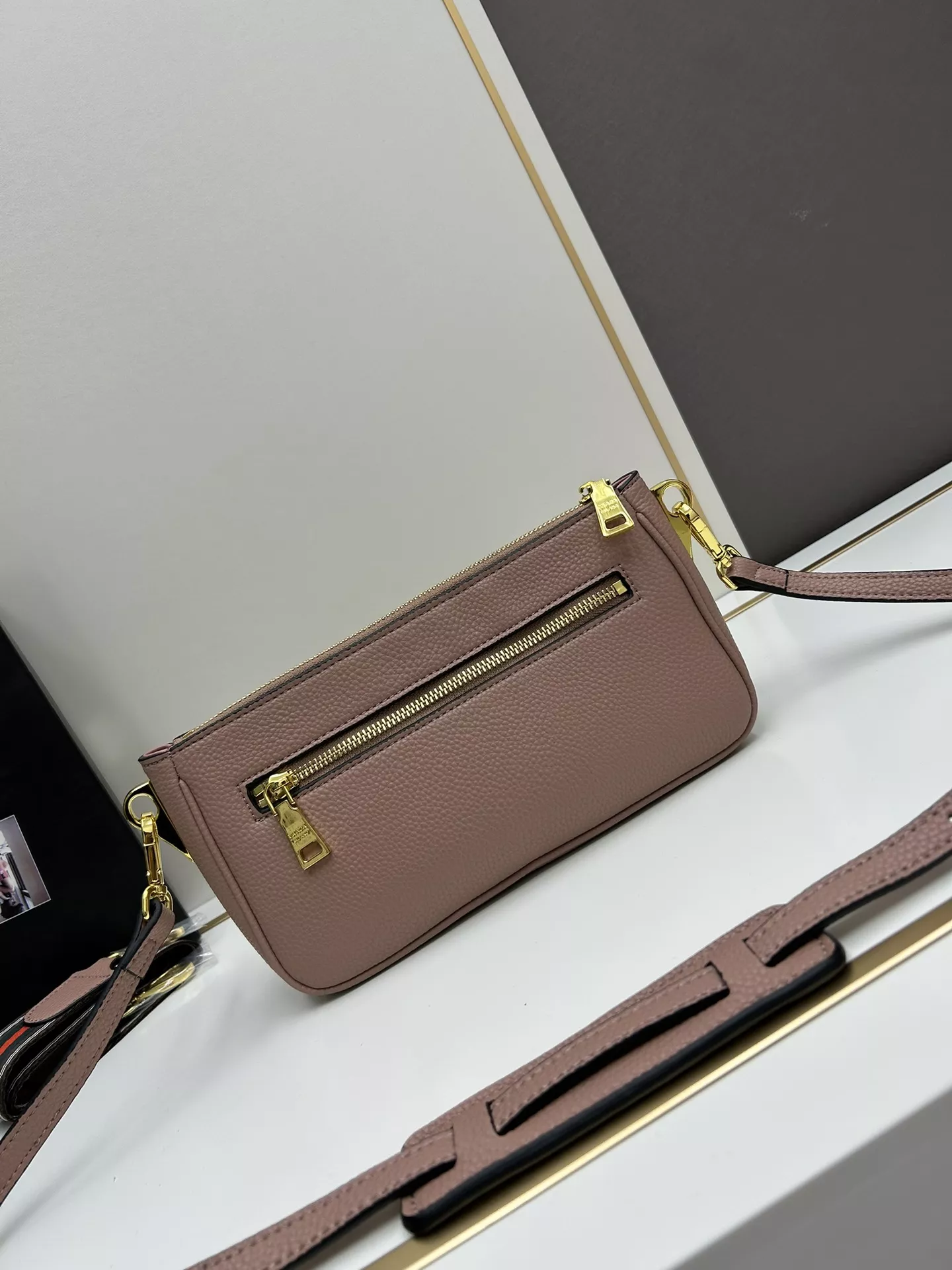 Prada AAA Quality Messenger Bags For Women Popular 6744