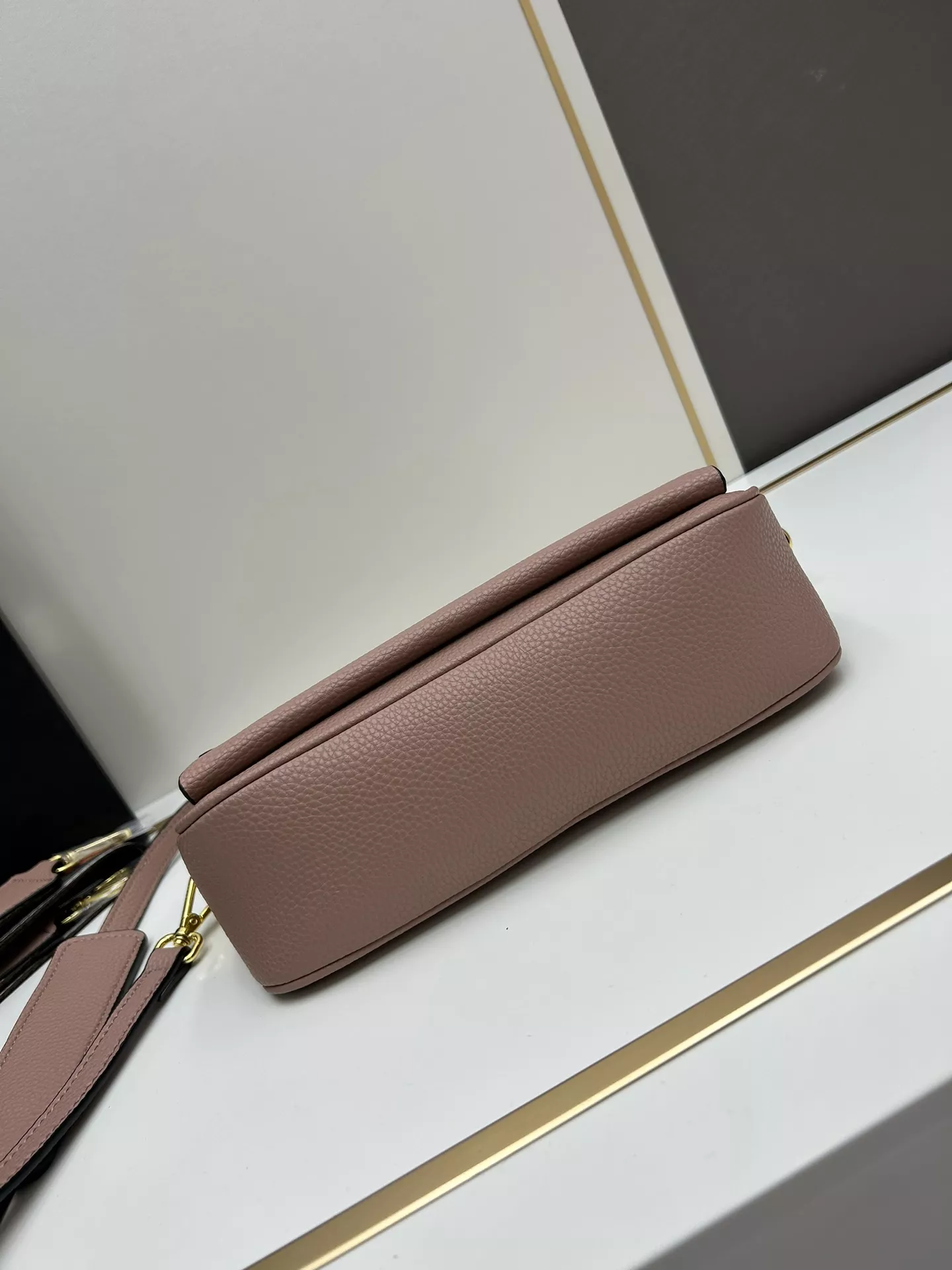 Prada AAA Quality Messenger Bags For Women Popular 6744