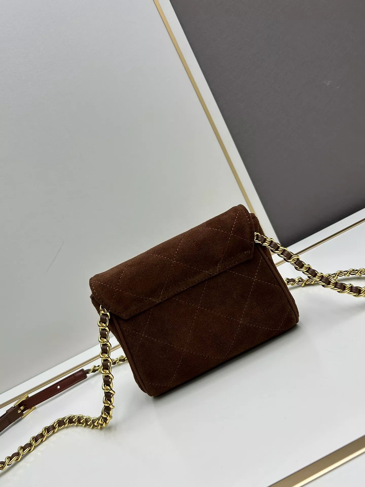 Prada AAA Quality Messenger Bags For Women Reliable 5088
