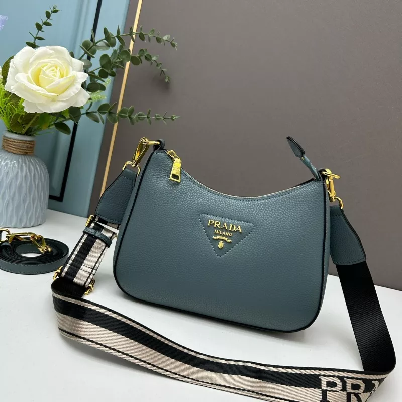 Prada AAA Quality Messenger Bags For Women SmartChoice 2554