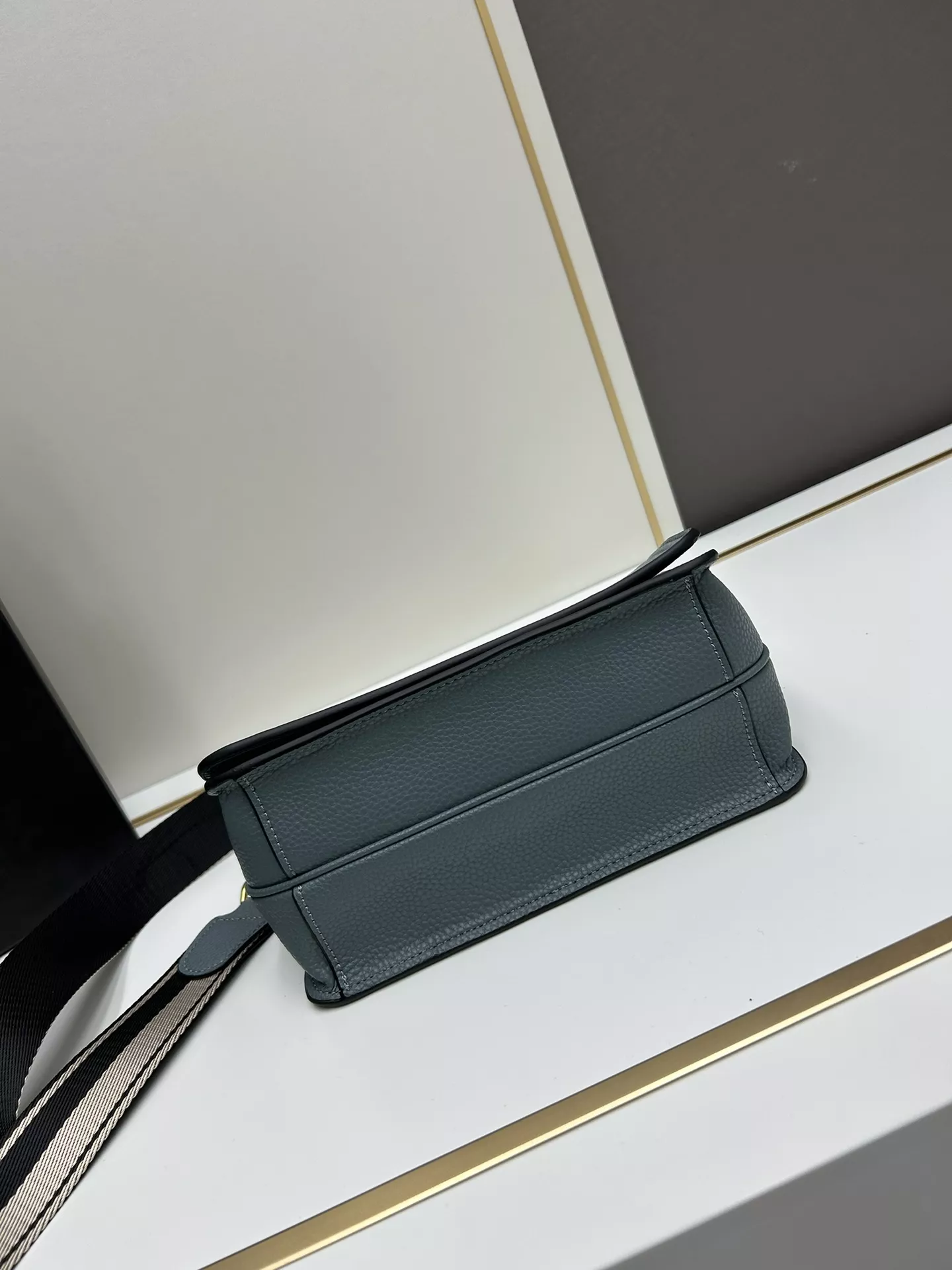 Prada AAA Quality Messenger Bags For Women Sophisticated 138