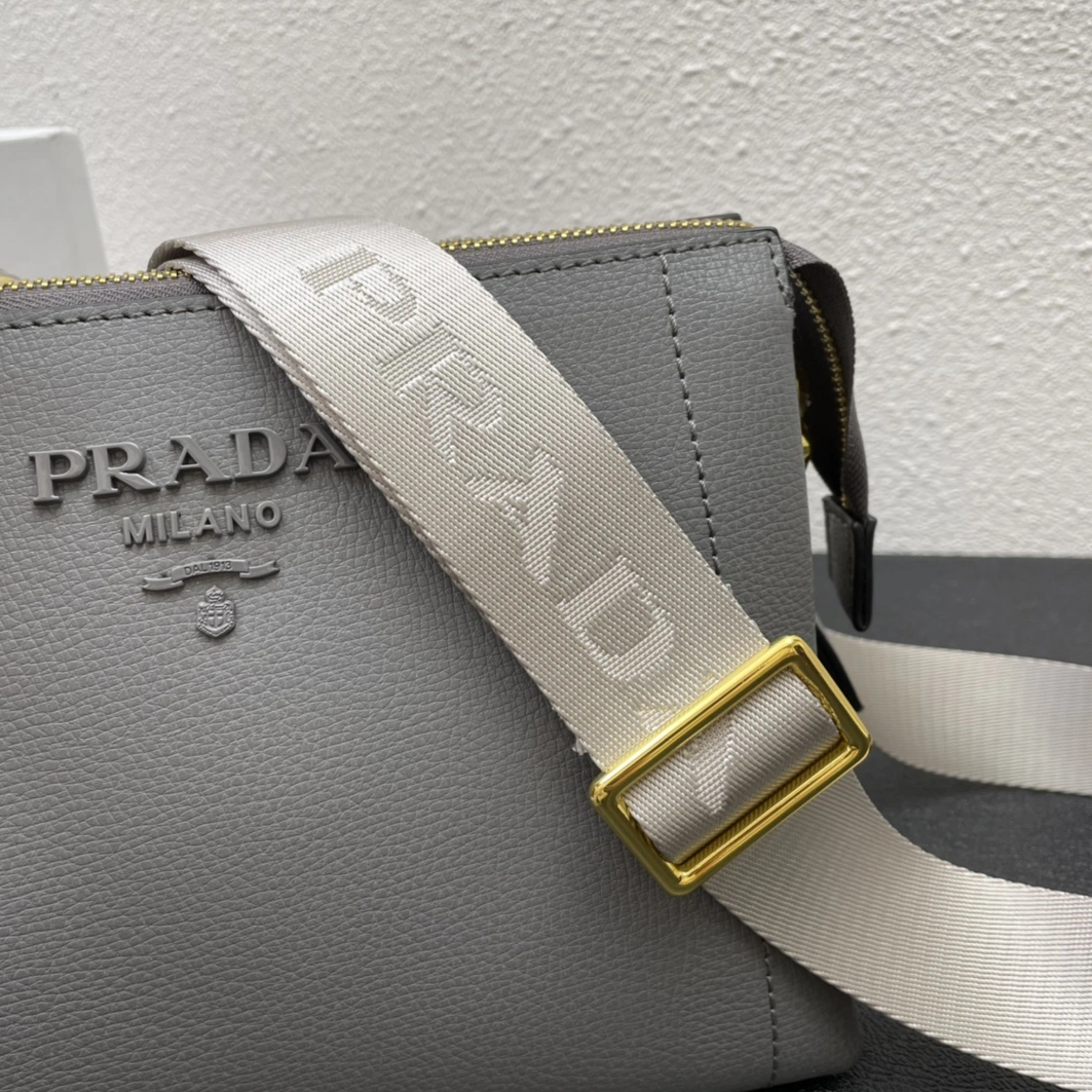 Prada AAA Quality Messenger Bags For Women StreetReady 4808