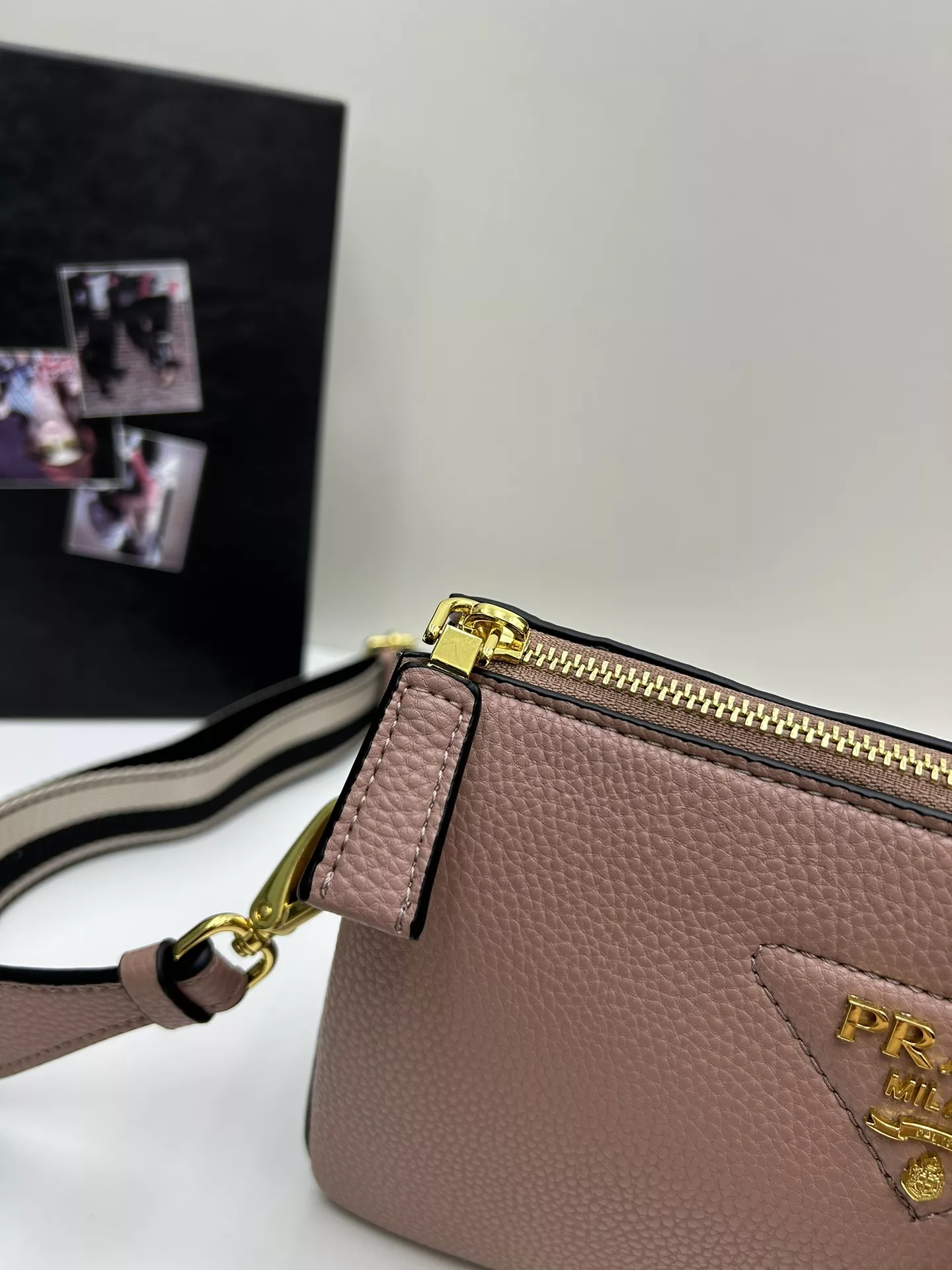 Prada AAA Quality Messenger Bags For Women Timeless 3653