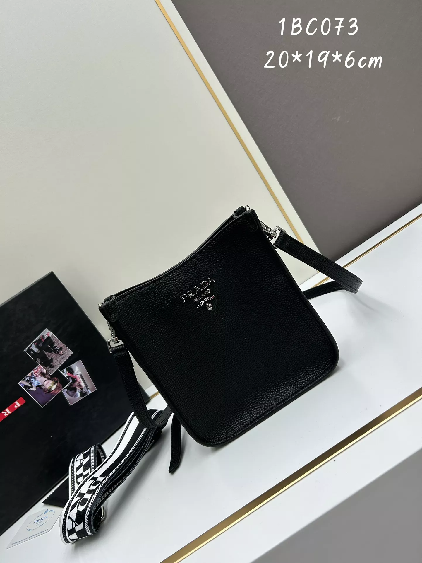Prada AAA Quality Messenger Bags For Women Timeless 5642