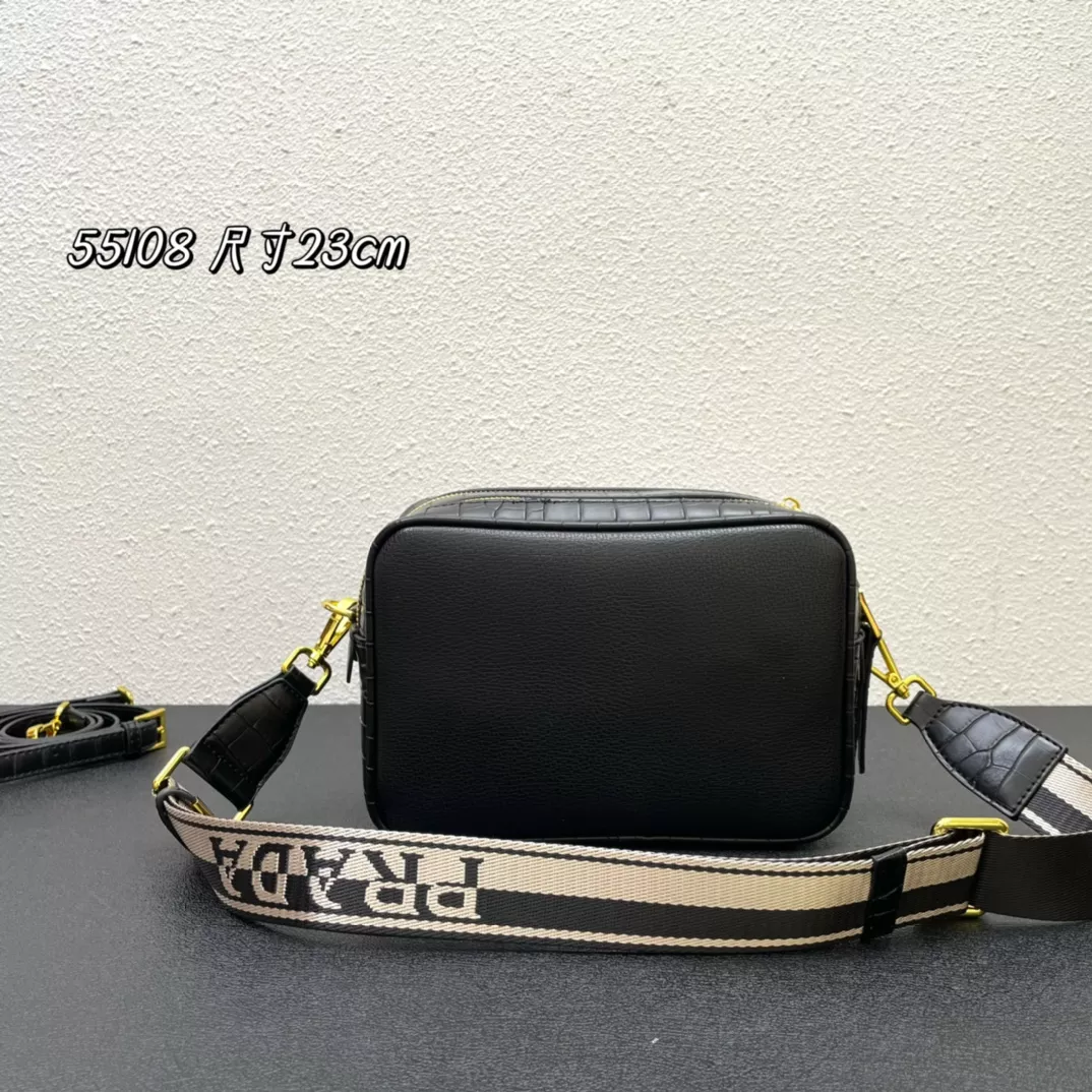 Prada AAA Quality Messenger Bags For Women Timeless 9008