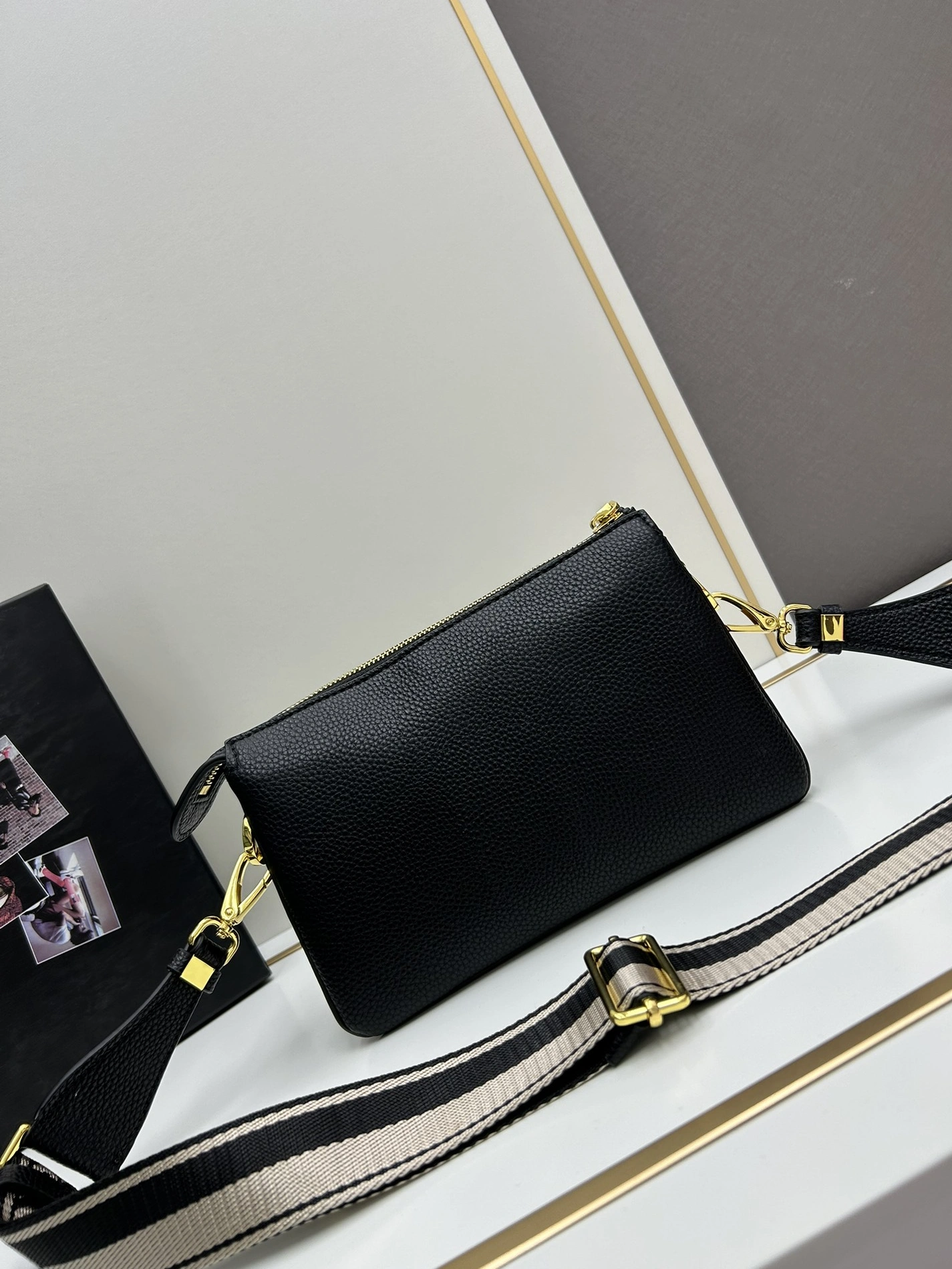 Prada AAA Quality Messenger Bags For Women Trendsetting 1359