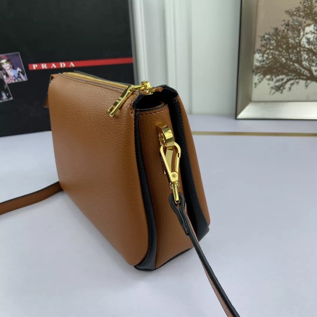 Prada AAA Quality Messenger Bags For Women Trendy 7269