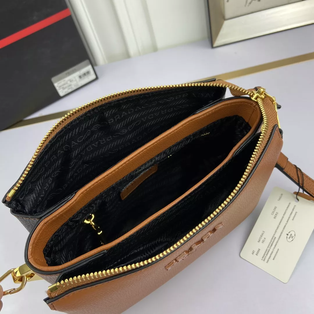 Prada AAA Quality Messenger Bags For Women Trendy 7269