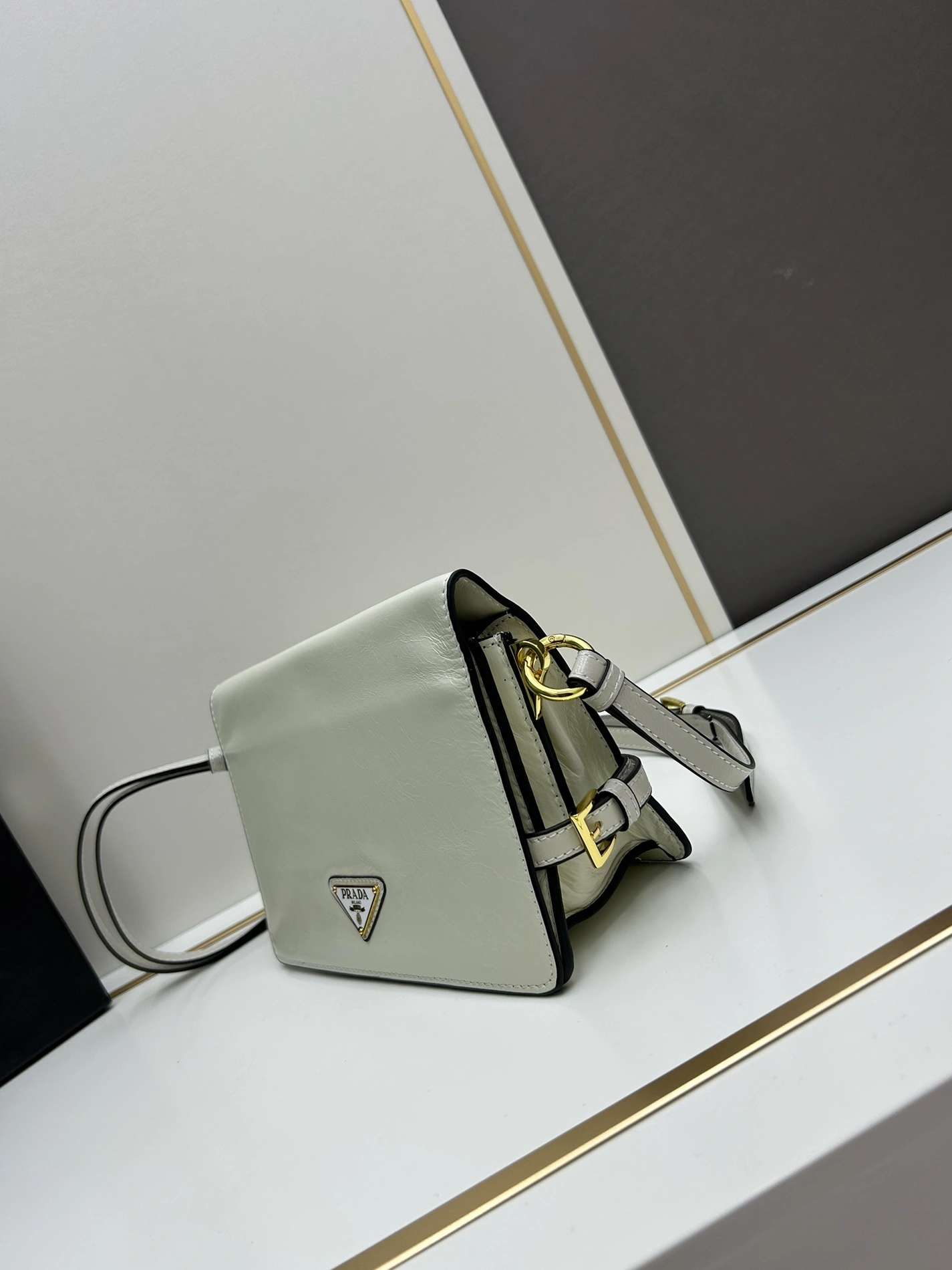 Prada AAA Quality Messenger Bags For Women Unique 5306
