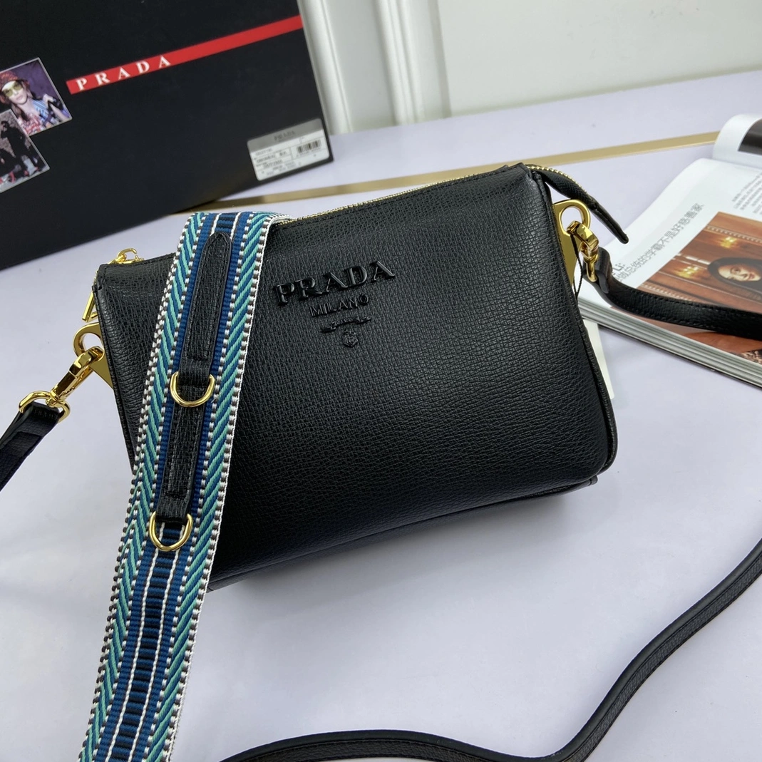 Prada AAA Quality Messenger Bags For Women UrbanStyle 4373