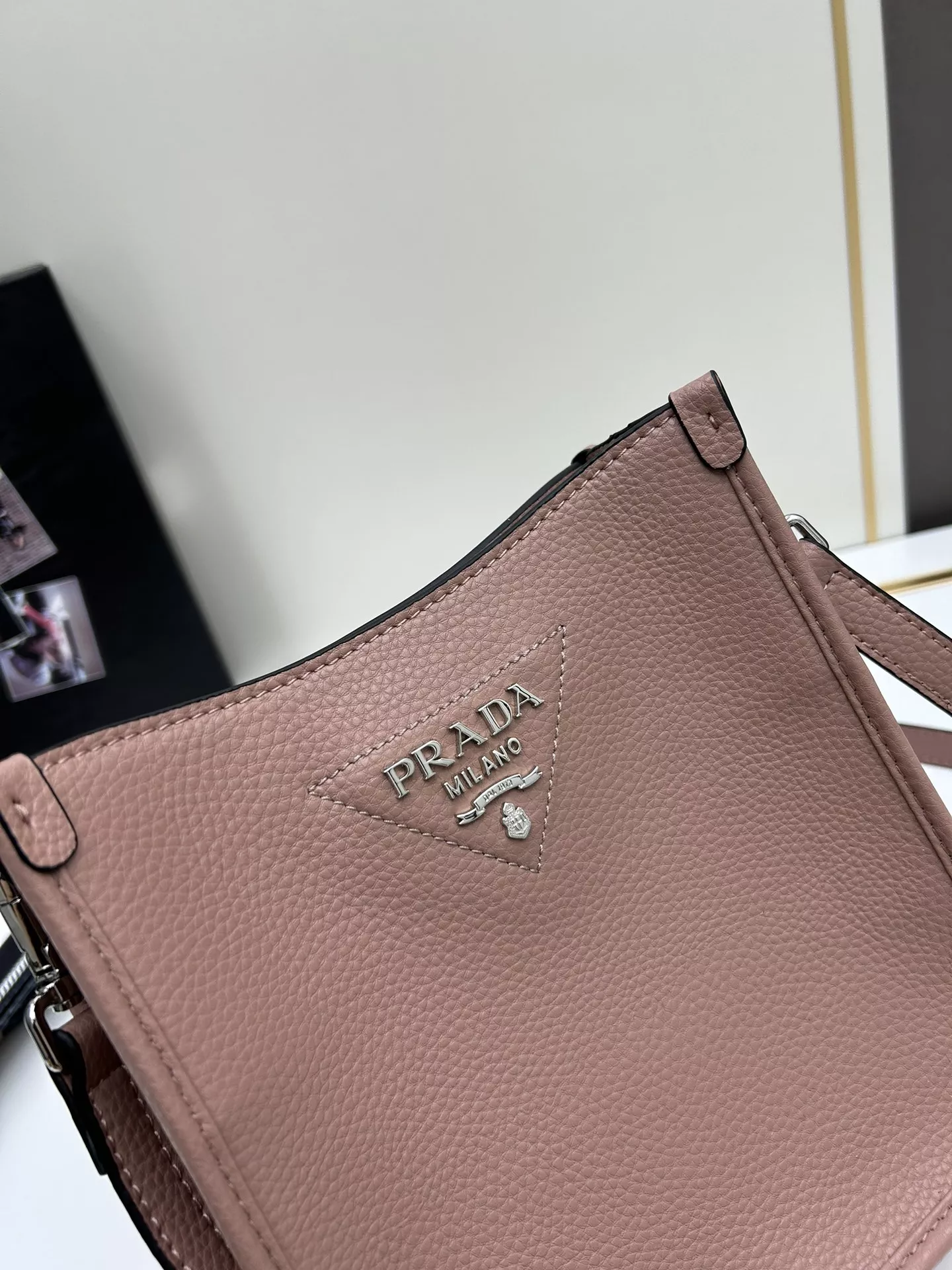 Prada AAA Quality Messenger Bags For Women UrbanStyle 5498