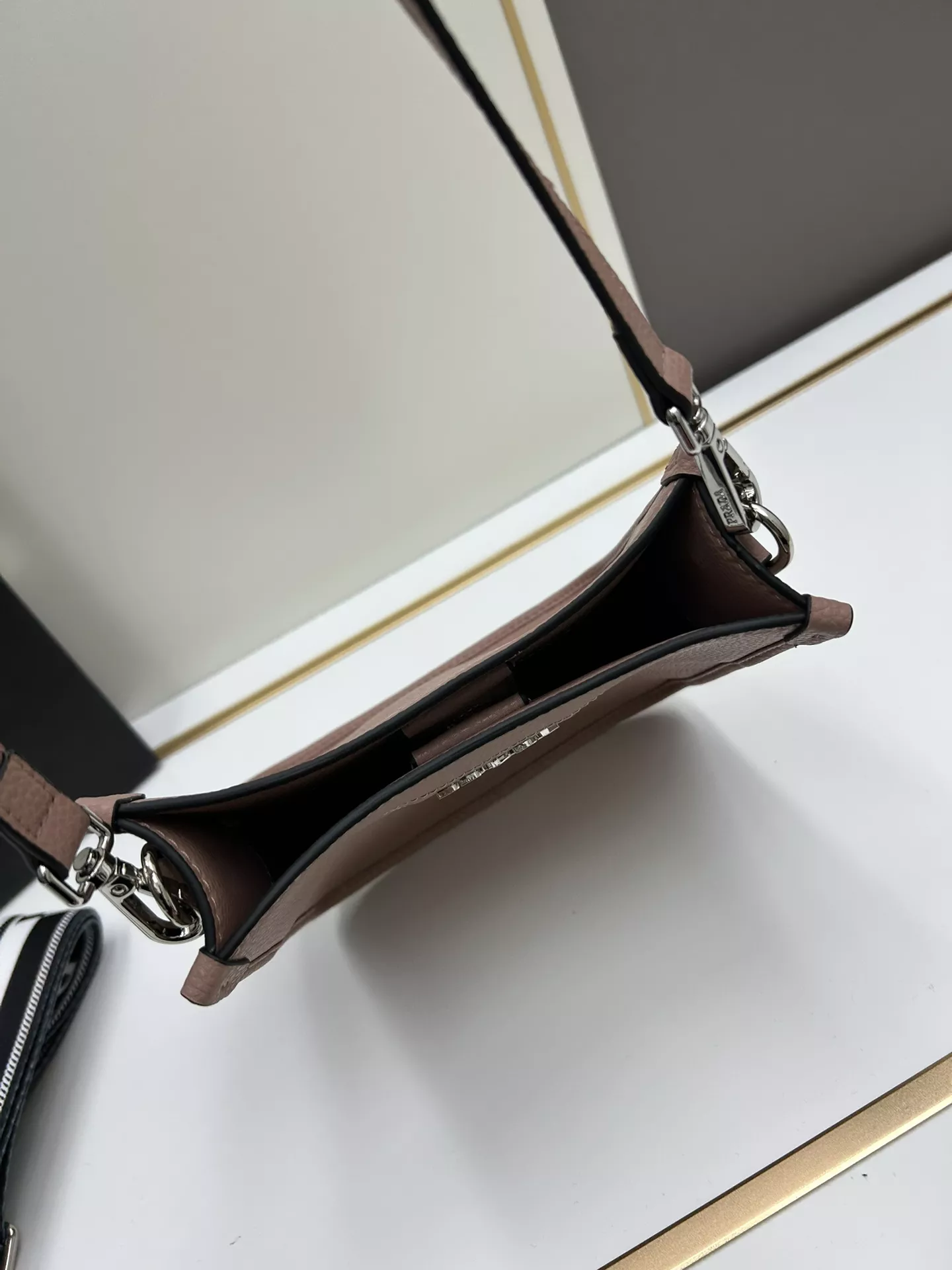 Prada AAA Quality Messenger Bags For Women UrbanStyle 5498