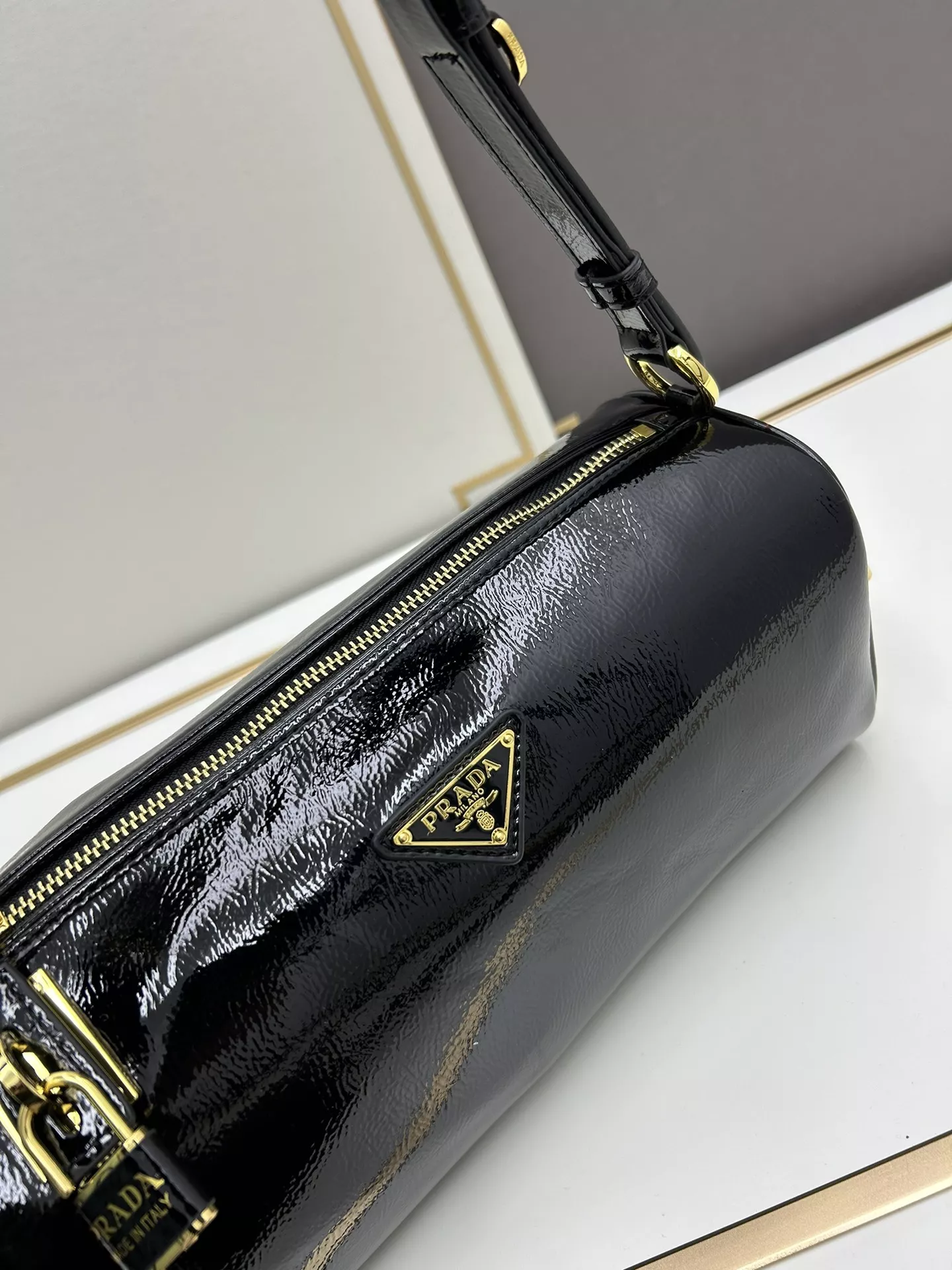 Prada AAA Quality Shoulder Bags For Women Breathable 835