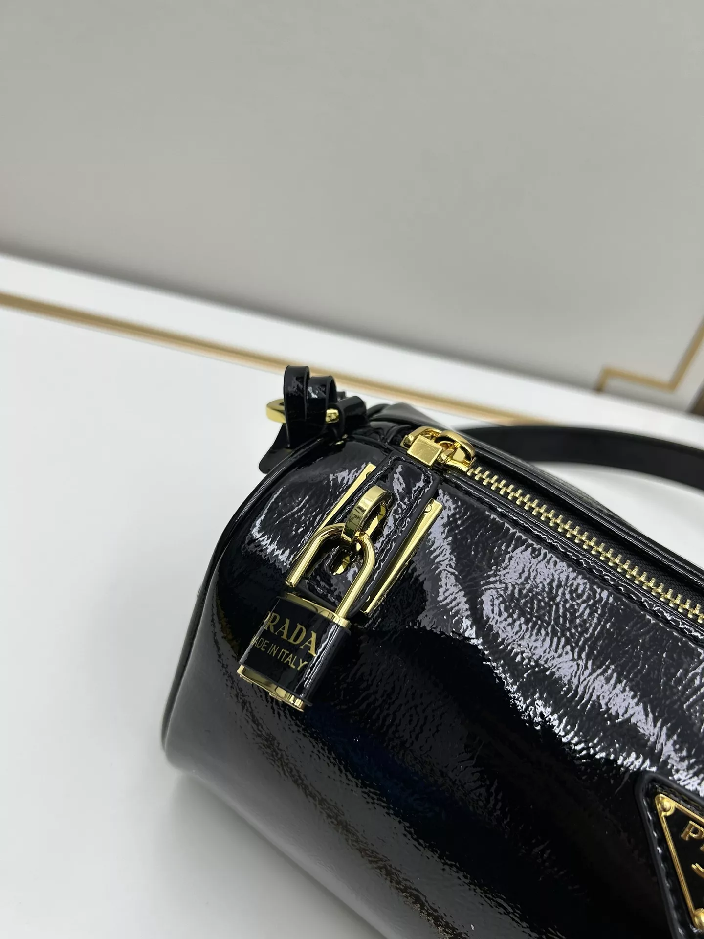 Prada AAA Quality Shoulder Bags For Women Breathable 835