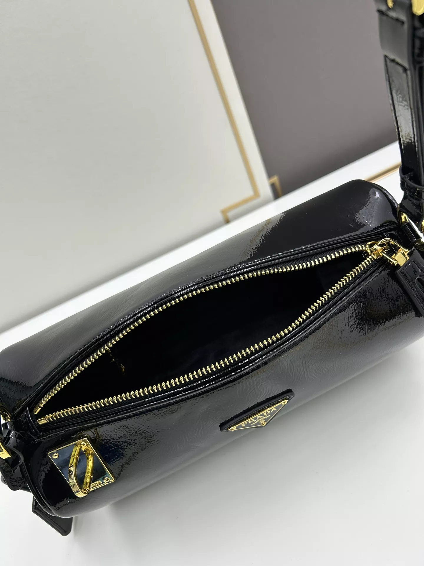 Prada AAA Quality Shoulder Bags For Women Breathable 835