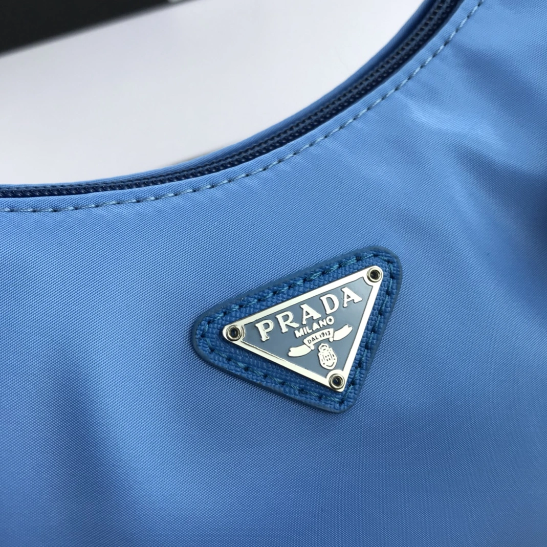 Prada AAA Quality Shoulder Bags For Women Comfortable 8013