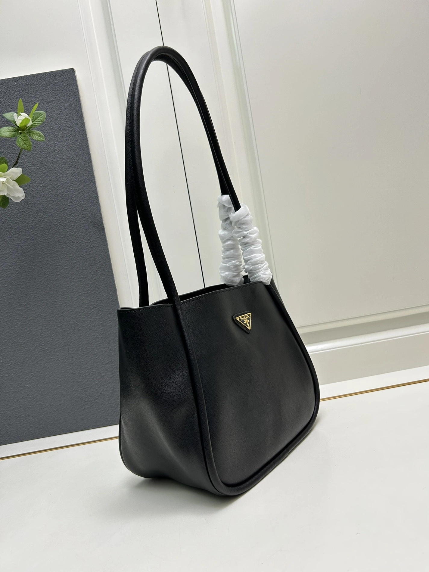 Prada AAA Quality Shoulder Bags For Women Compact 181