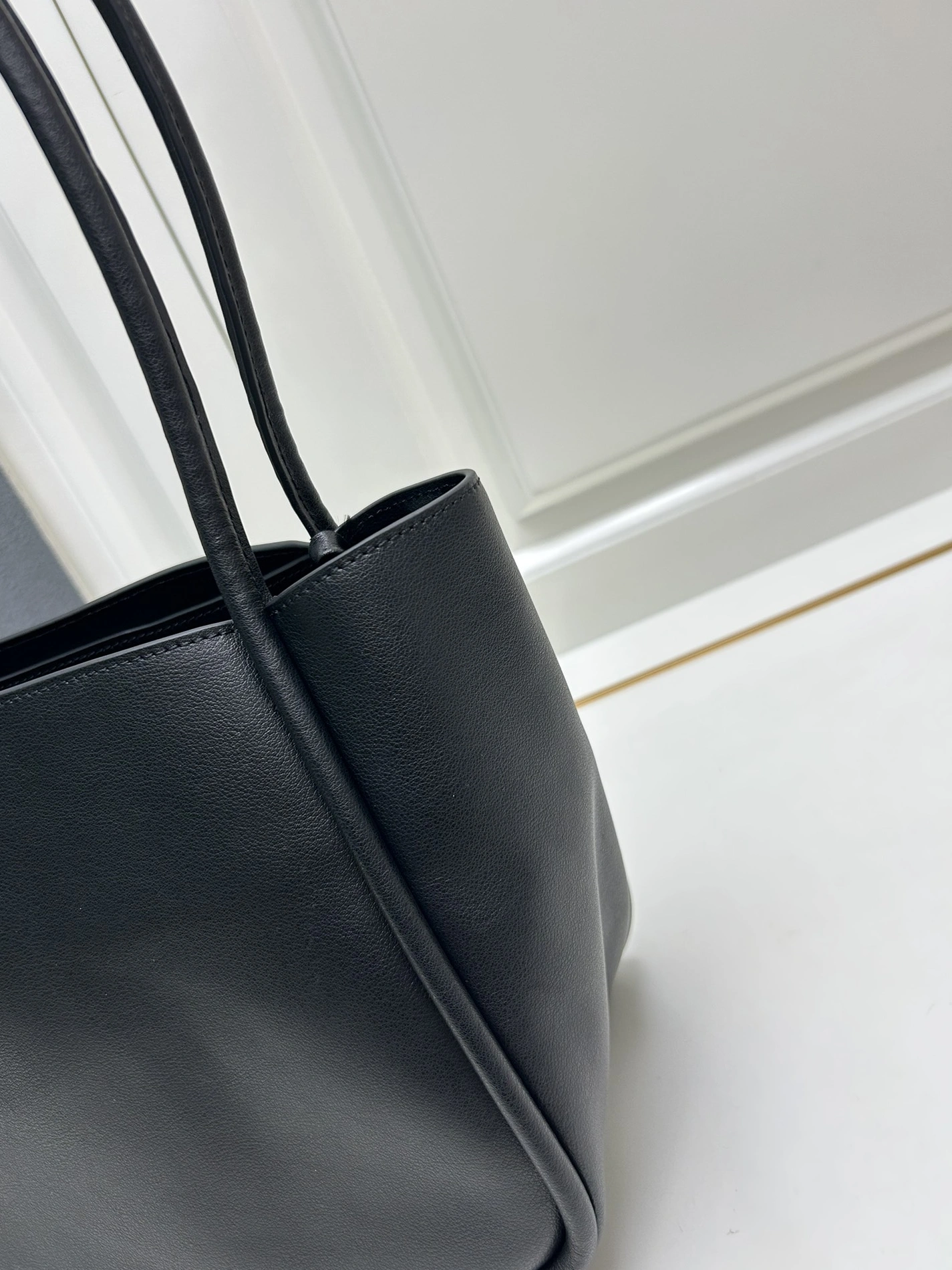 Prada AAA Quality Shoulder Bags For Women Compact 181
