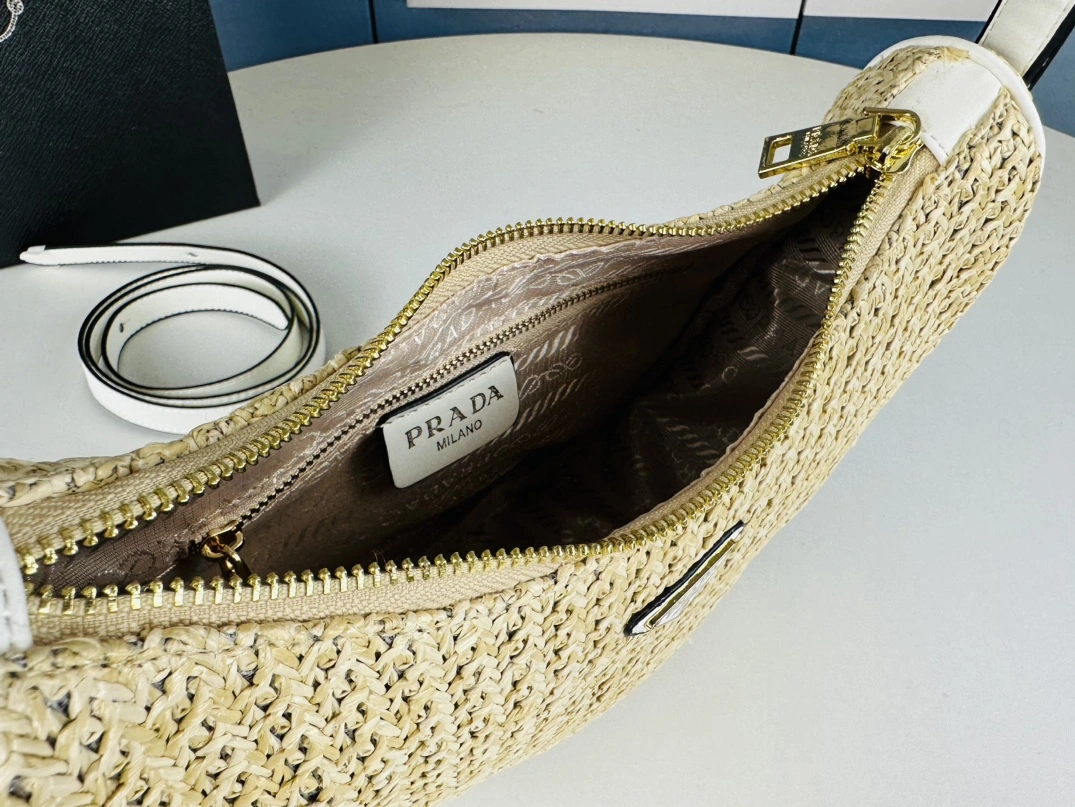 Prada AAA Quality Shoulder Bags For Women Cozy 3570