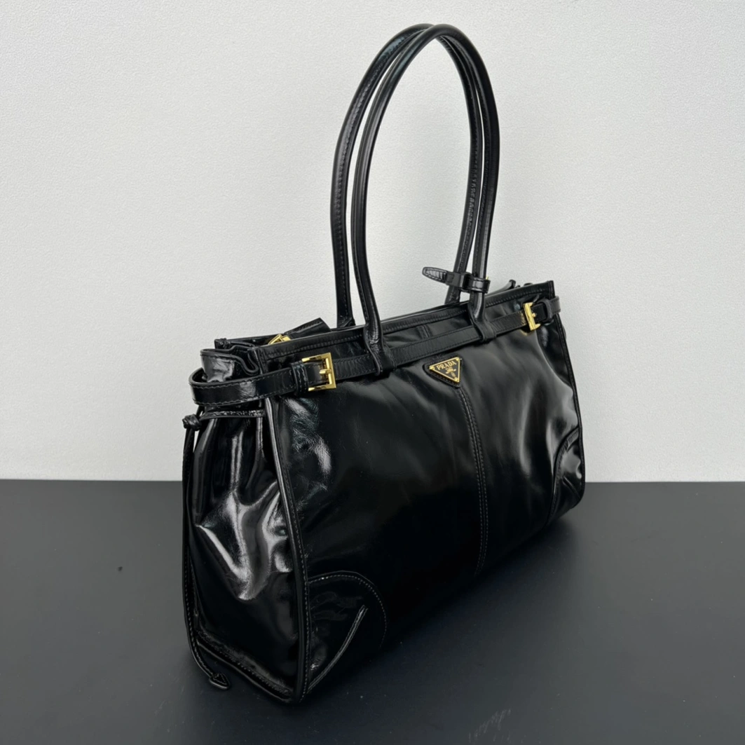Prada AAA Quality Shoulder Bags For Women Cozy 8199