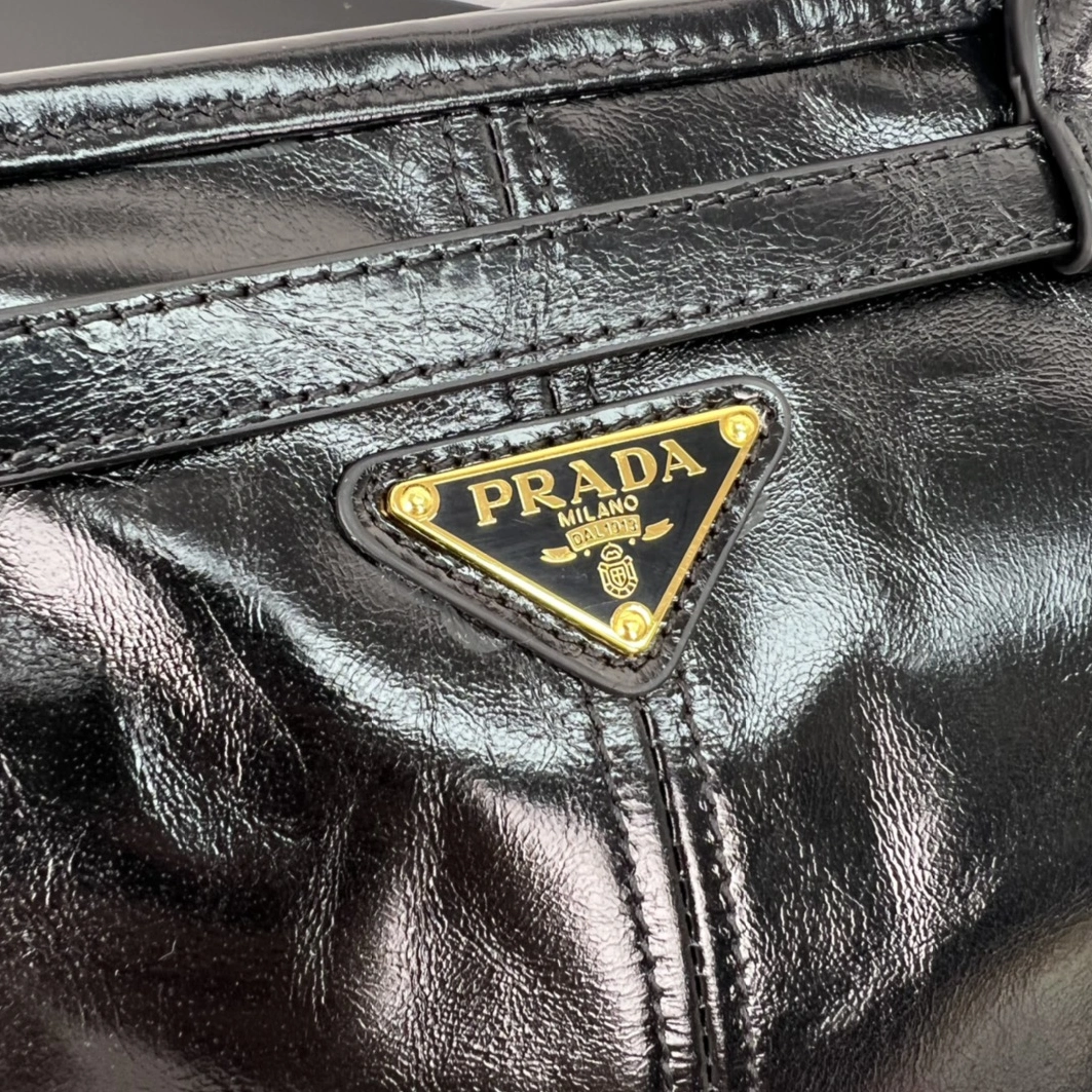 Prada AAA Quality Shoulder Bags For Women Cozy 8199
