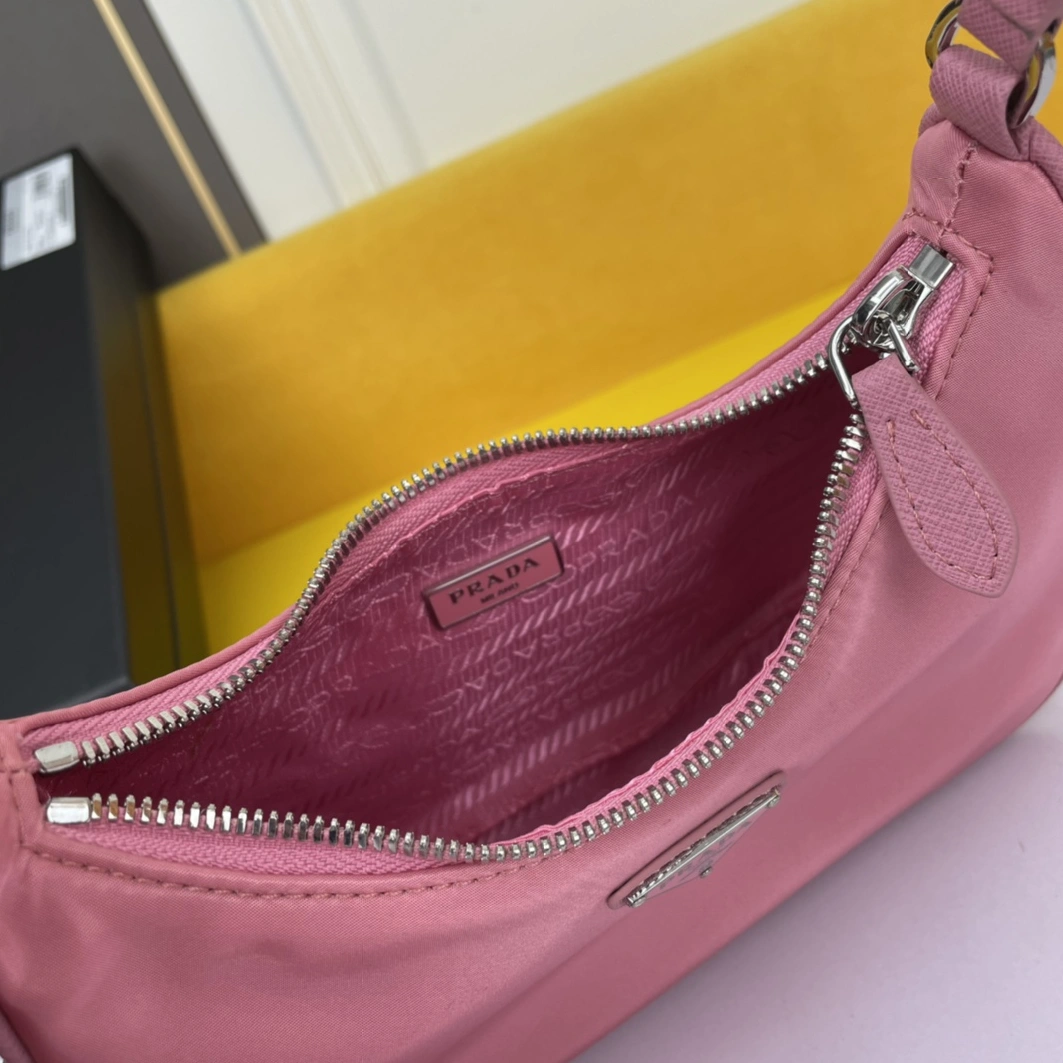 Prada AAA Quality Shoulder Bags For Women Elegant 6158