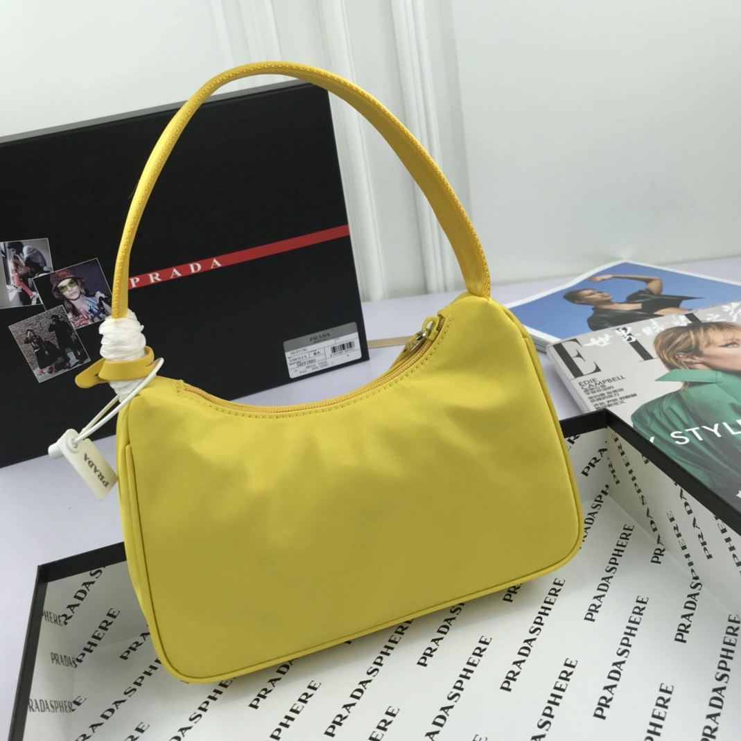 Prada AAA Quality Shoulder Bags For Women Elegant 707