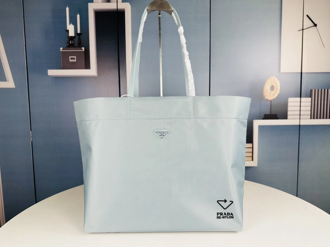 Prada AAA Quality Shoulder Bags For Women Minimalist 7692