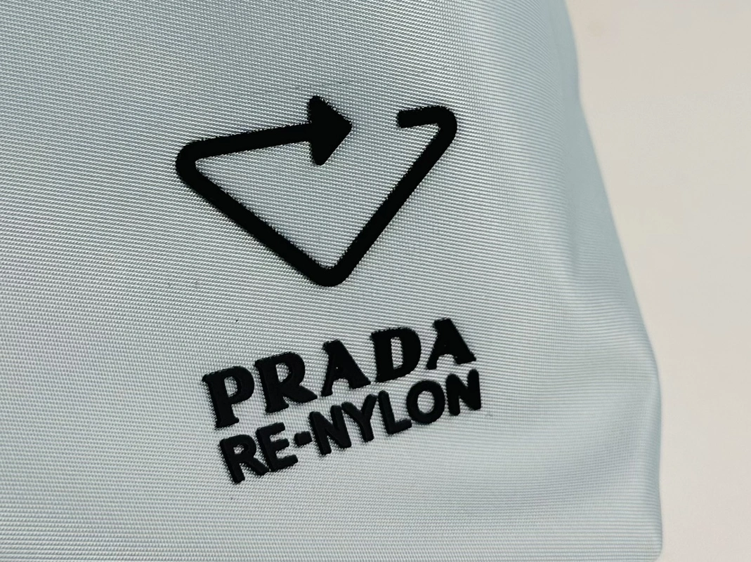 Prada AAA Quality Shoulder Bags For Women Minimalist 7692
