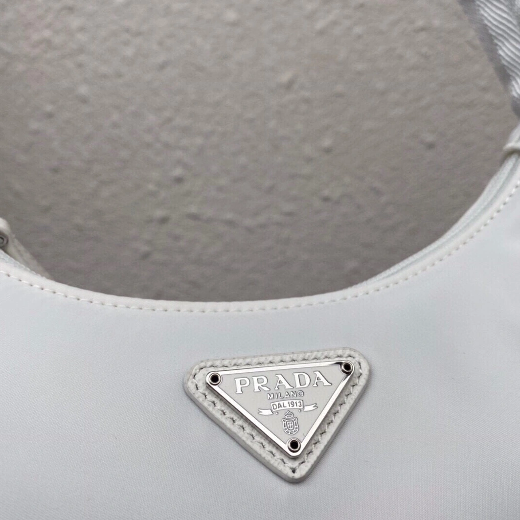 Prada AAA Quality Shoulder Bags For Women ModernLook 8221