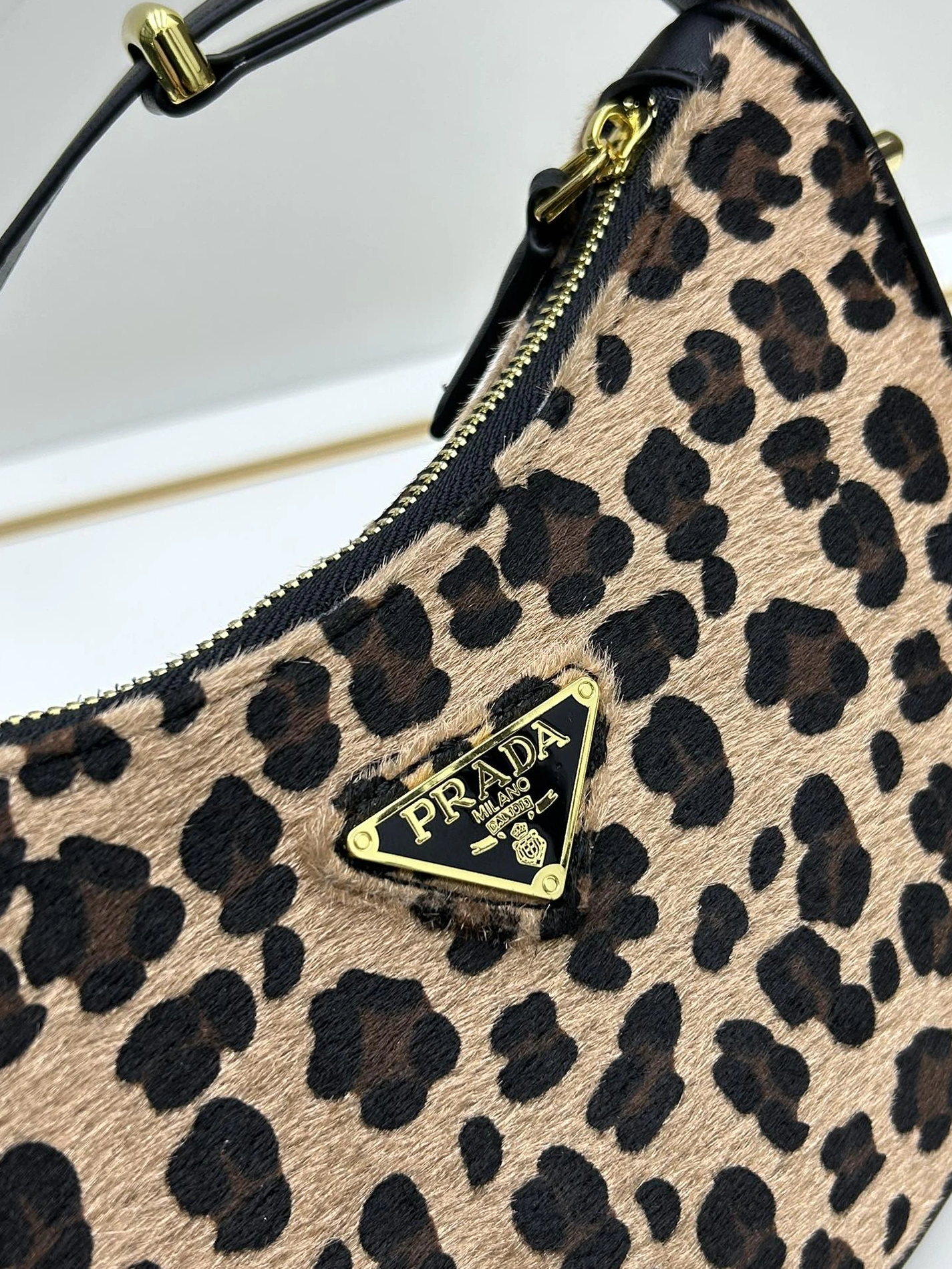 Prada AAA Quality Shoulder Bags For Women Practical 2767