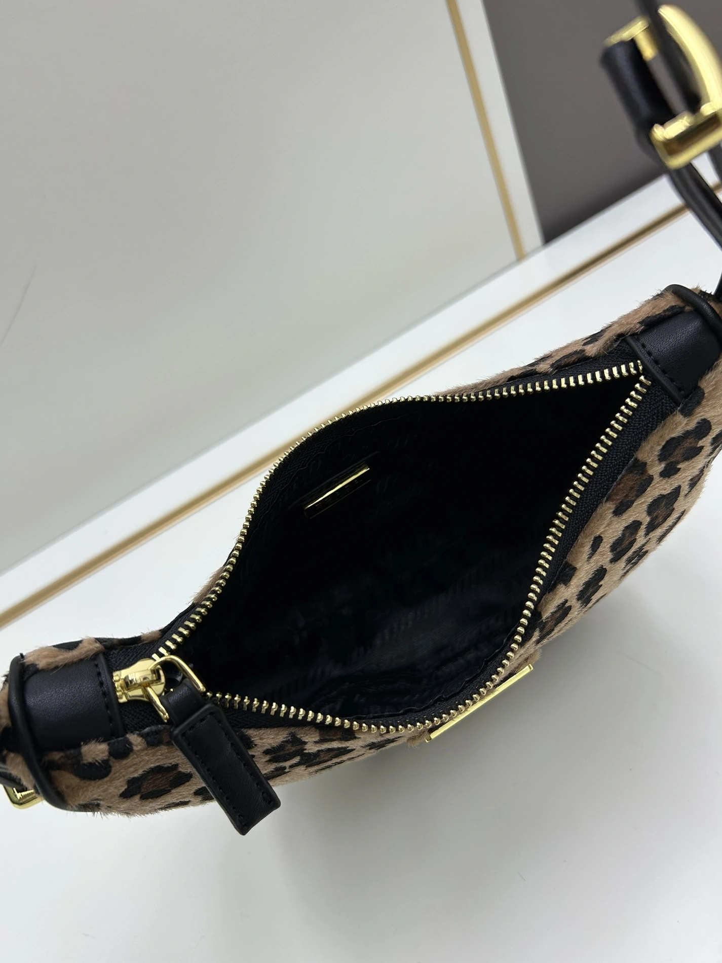 Prada AAA Quality Shoulder Bags For Women Practical 2767