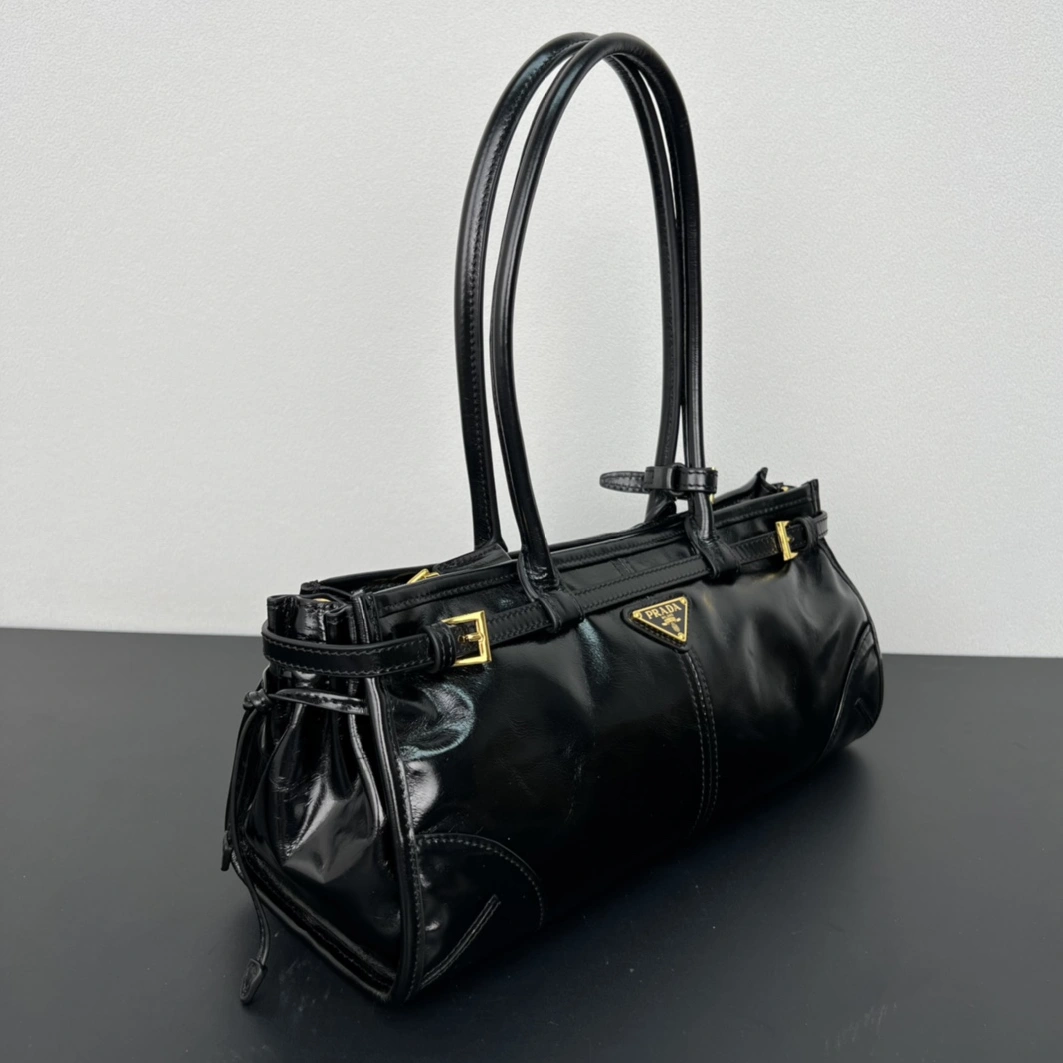 Prada AAA Quality Shoulder Bags For Women Reliable 6195