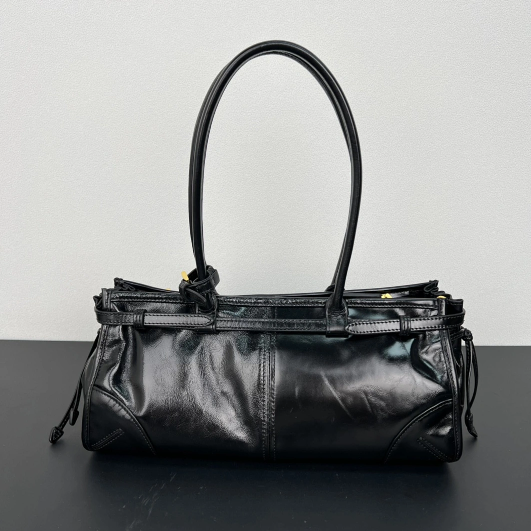 Prada AAA Quality Shoulder Bags For Women Reliable 6195