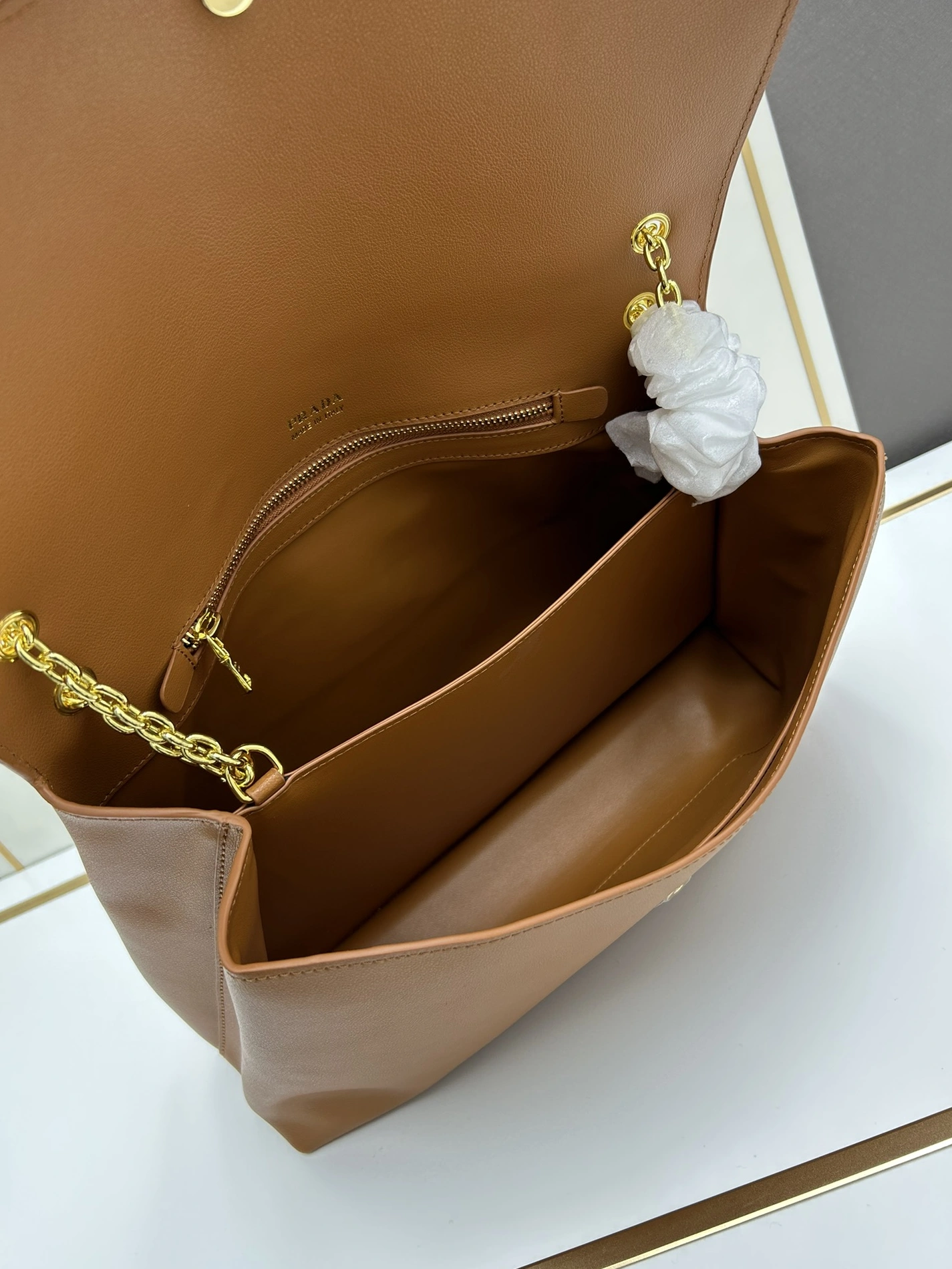 Prada AAA Quality Shoulder Bags For Women SmartChoice 1427