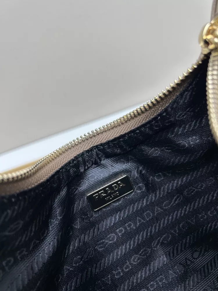 Prada AAA Quality Shoulder Bags For Women SmartChoice 4907