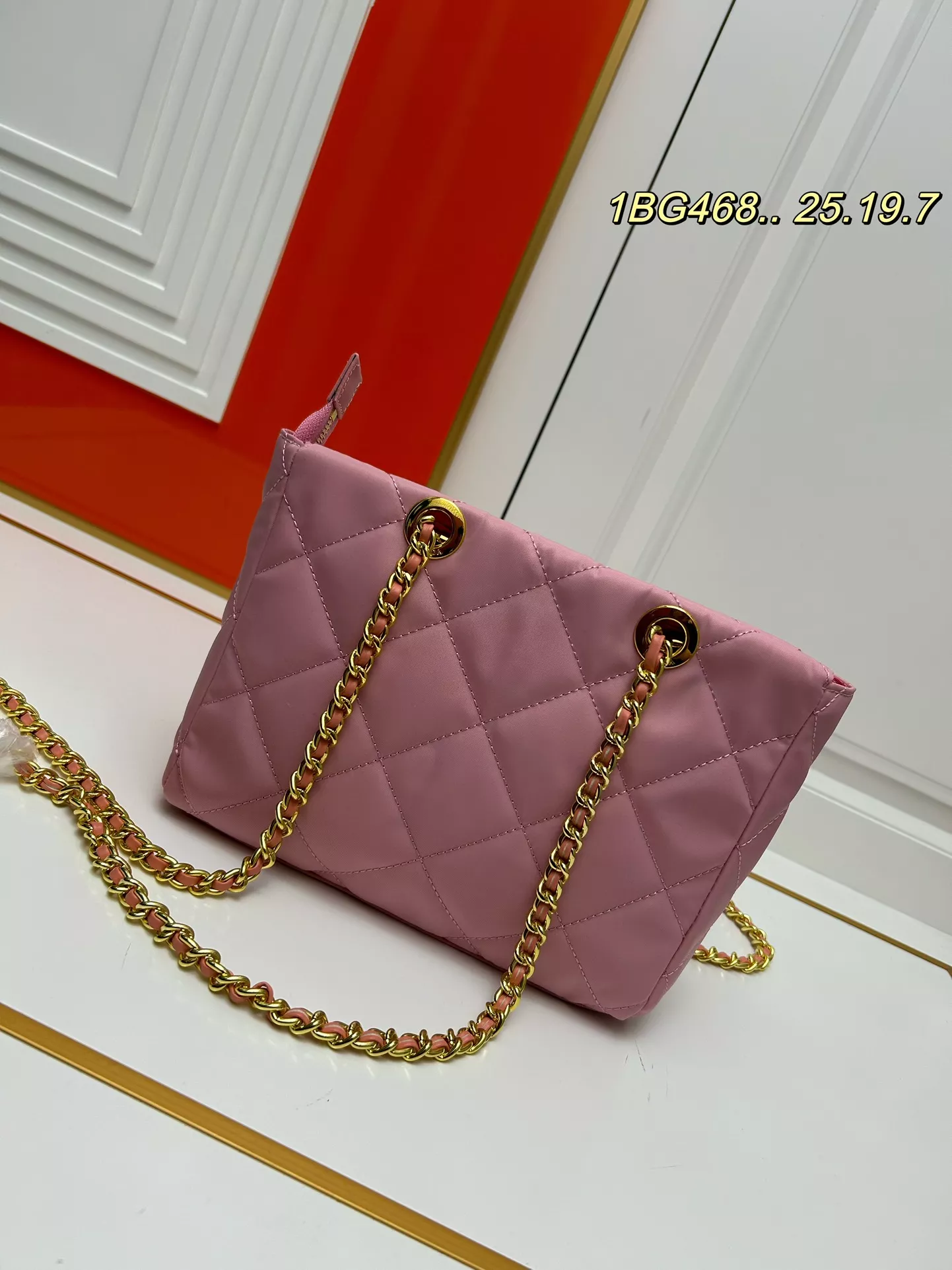 Prada AAA Quality Shoulder Bags For Women SmartChoice 4916