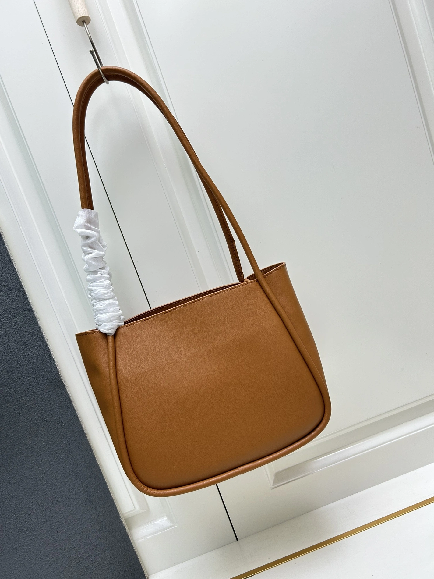 Prada AAA Quality Shoulder Bags For Women SmartChoice 6083