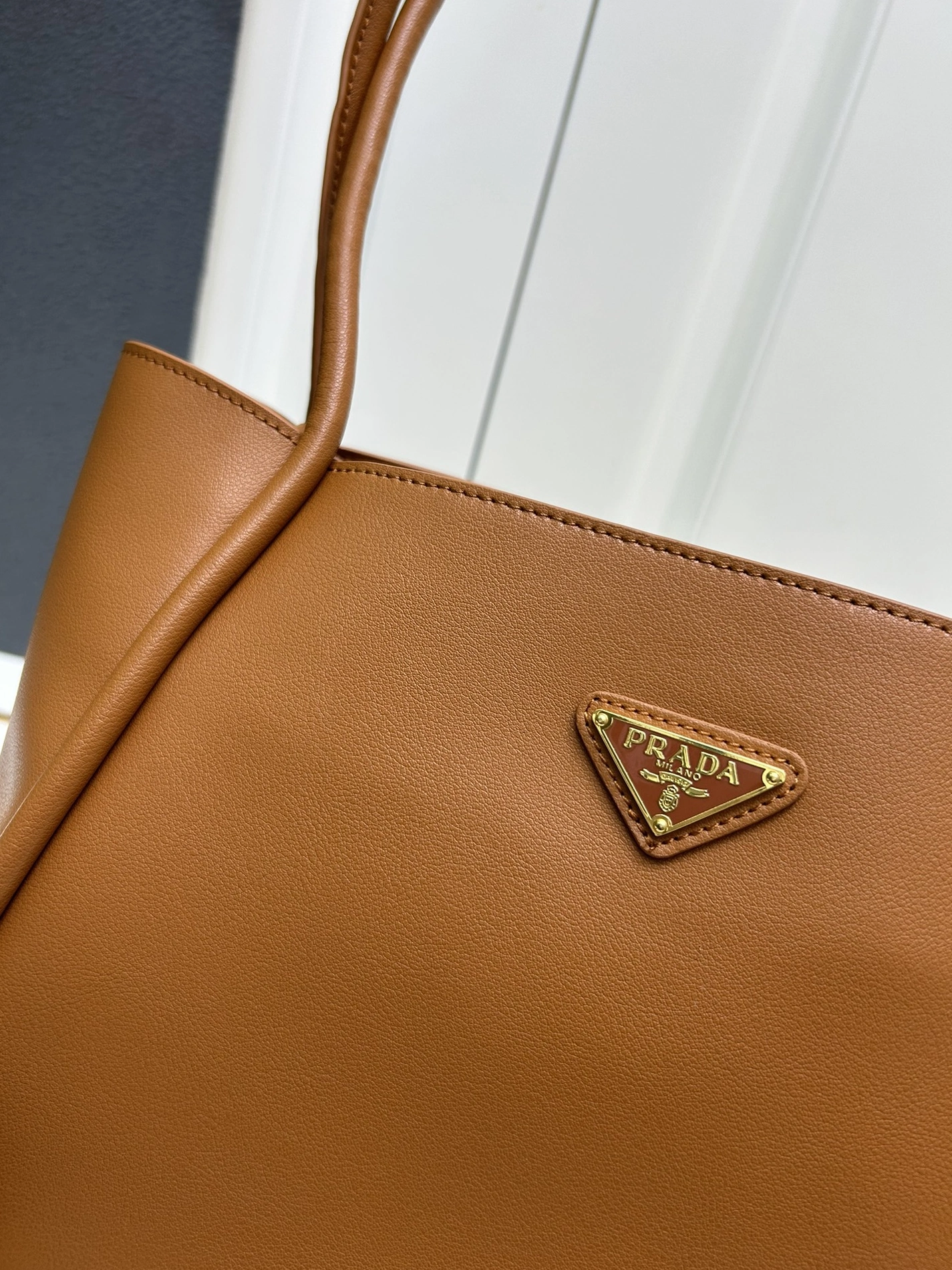Prada AAA Quality Shoulder Bags For Women SmartChoice 6083
