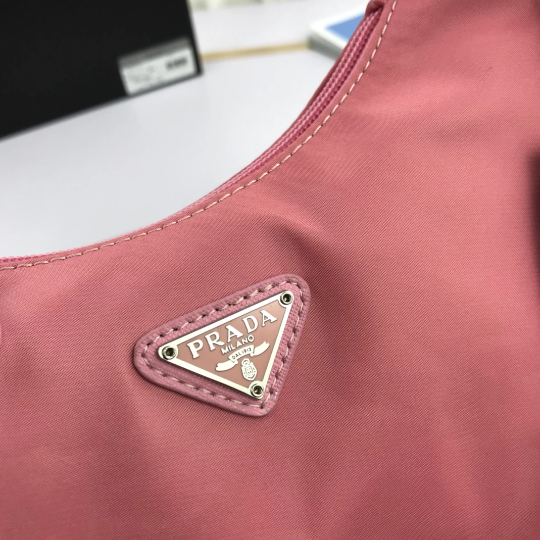 Prada AAA Quality Shoulder Bags For Women Stylish 3673