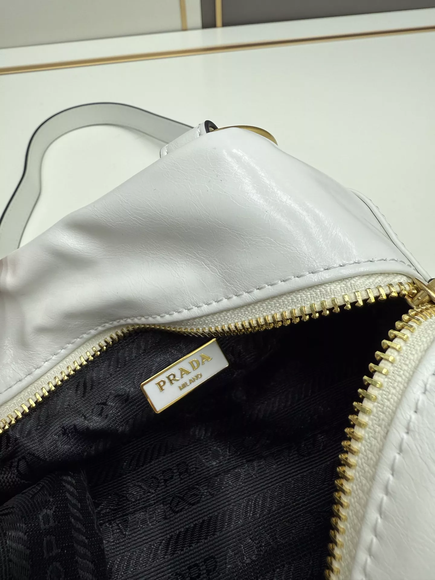 Prada AAA Quality Shoulder Bags For Women Stylish 4917