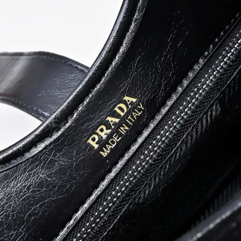 Prada AAA Quality Shoulder Bags For Women Timeless 5919