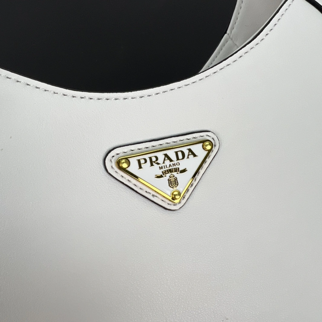 Prada AAA Quality Shoulder Bags For Women Unique 1872